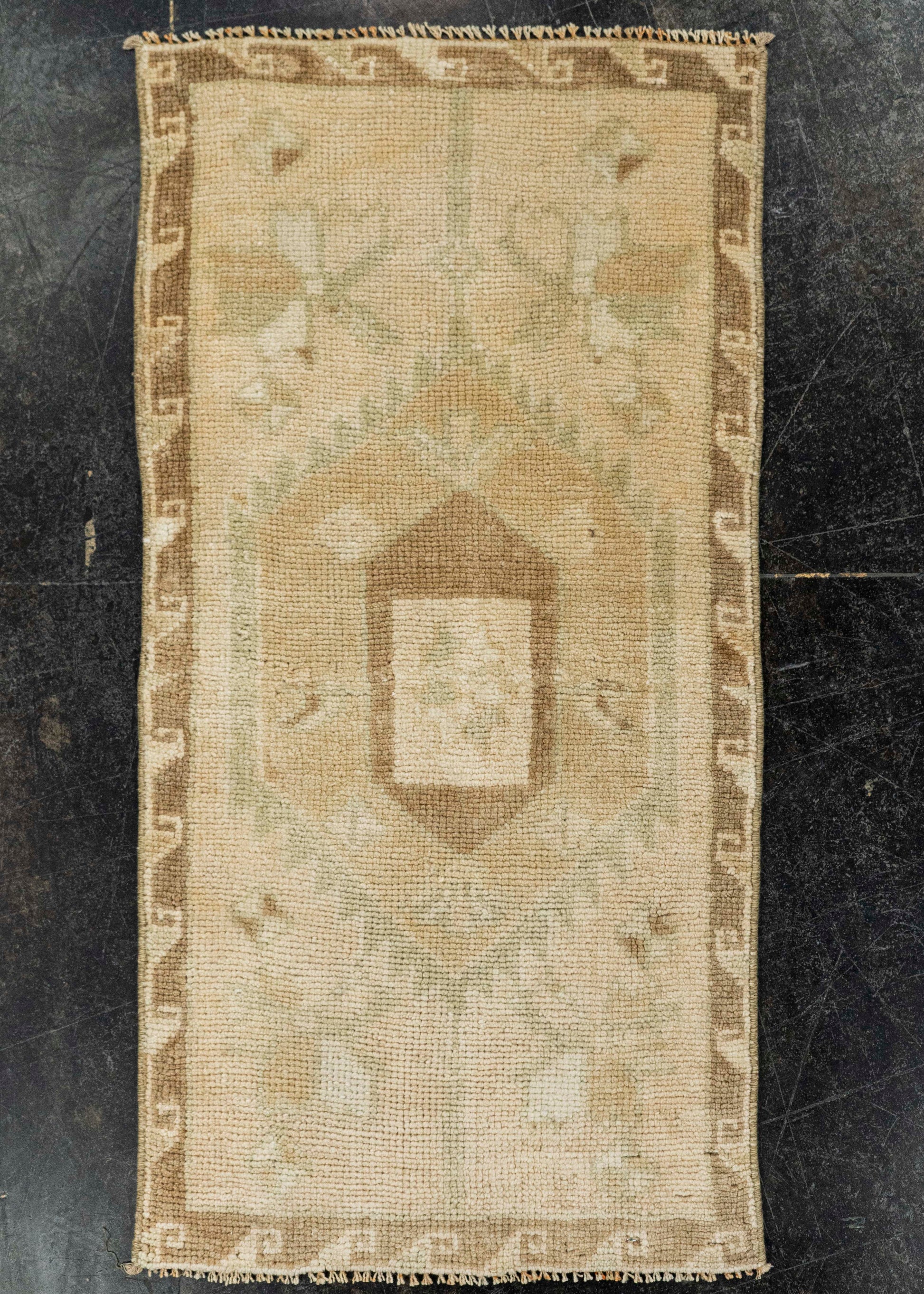 Turkish Yastik Rug  1'5" x  2'11" #22669