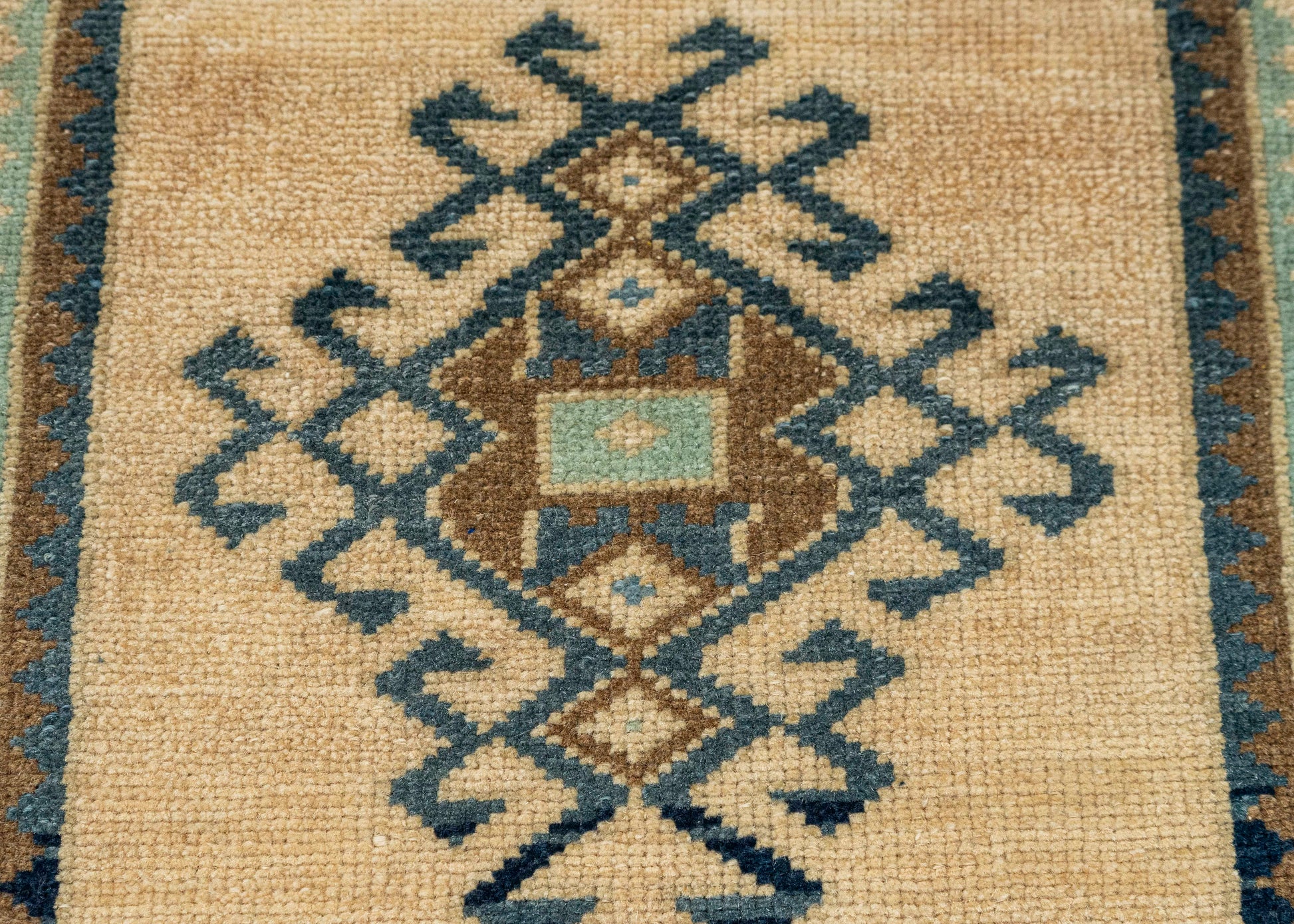 Turkish Yastik Rug  1'7" x  2'10" #22650