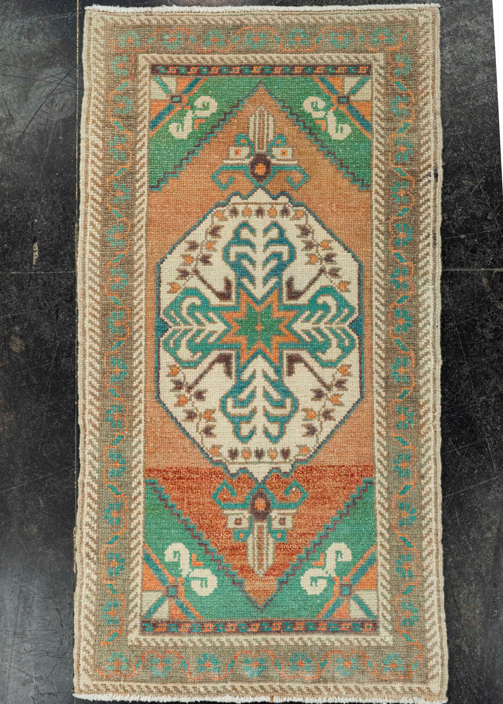 Turkish Yastik Rug  1'9" x  3'5" #22606