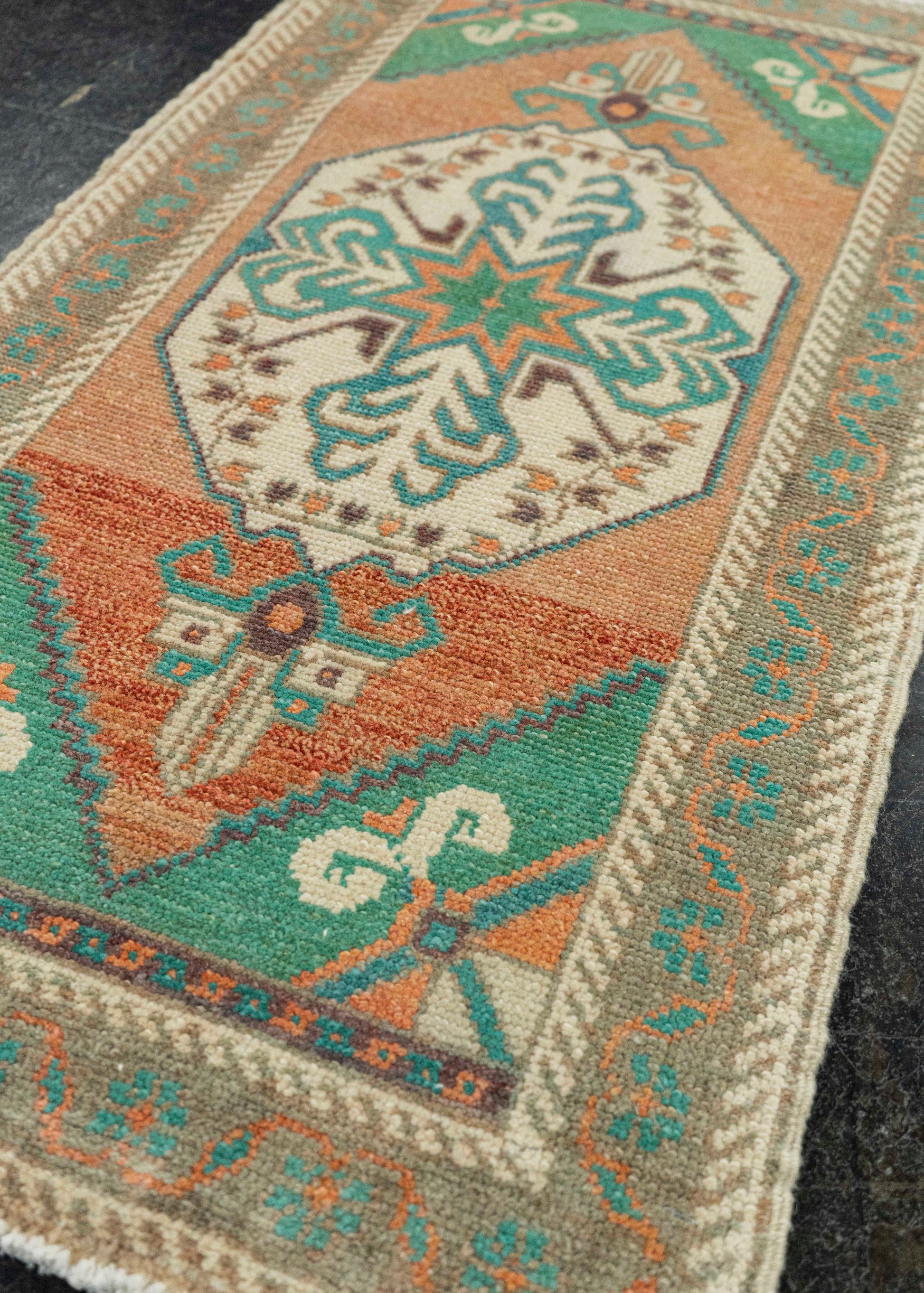 Turkish Yastik Rug  1'9" x  3'5" #22606