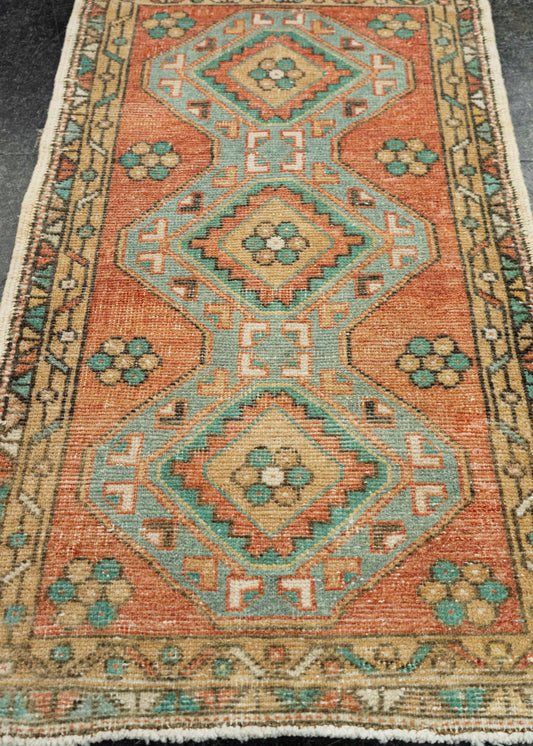 Turkish Yastik Rug  1'10" x  3'3" #22657