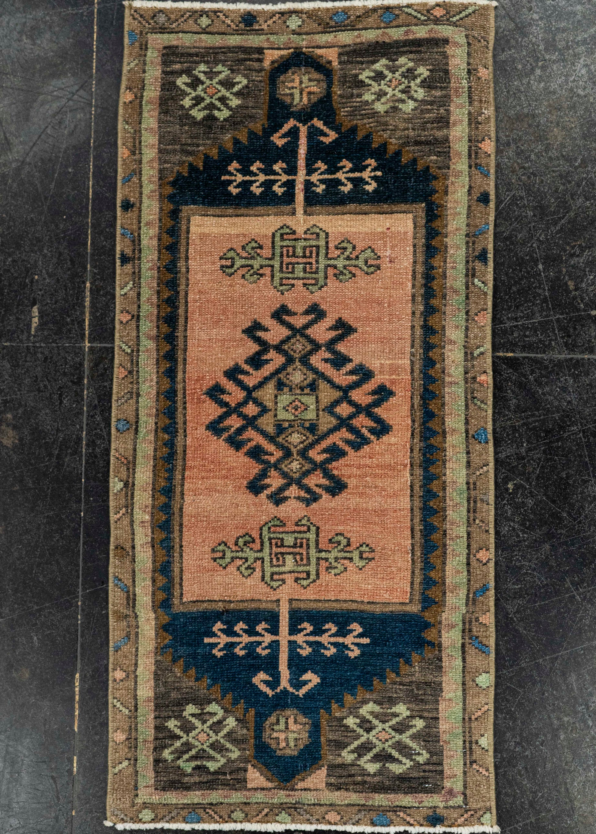 Turkish Yastik Rug  1'5" x  3'1" #22567