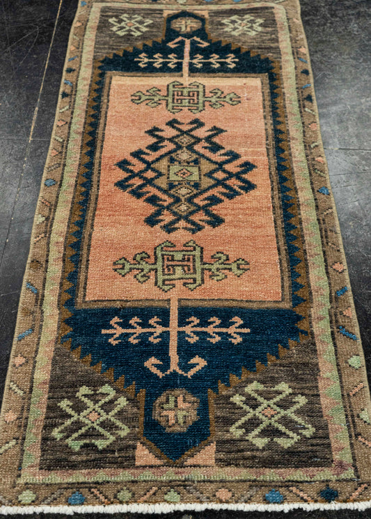 Turkish Yastik Rug  1'5" x  3'1" #22567