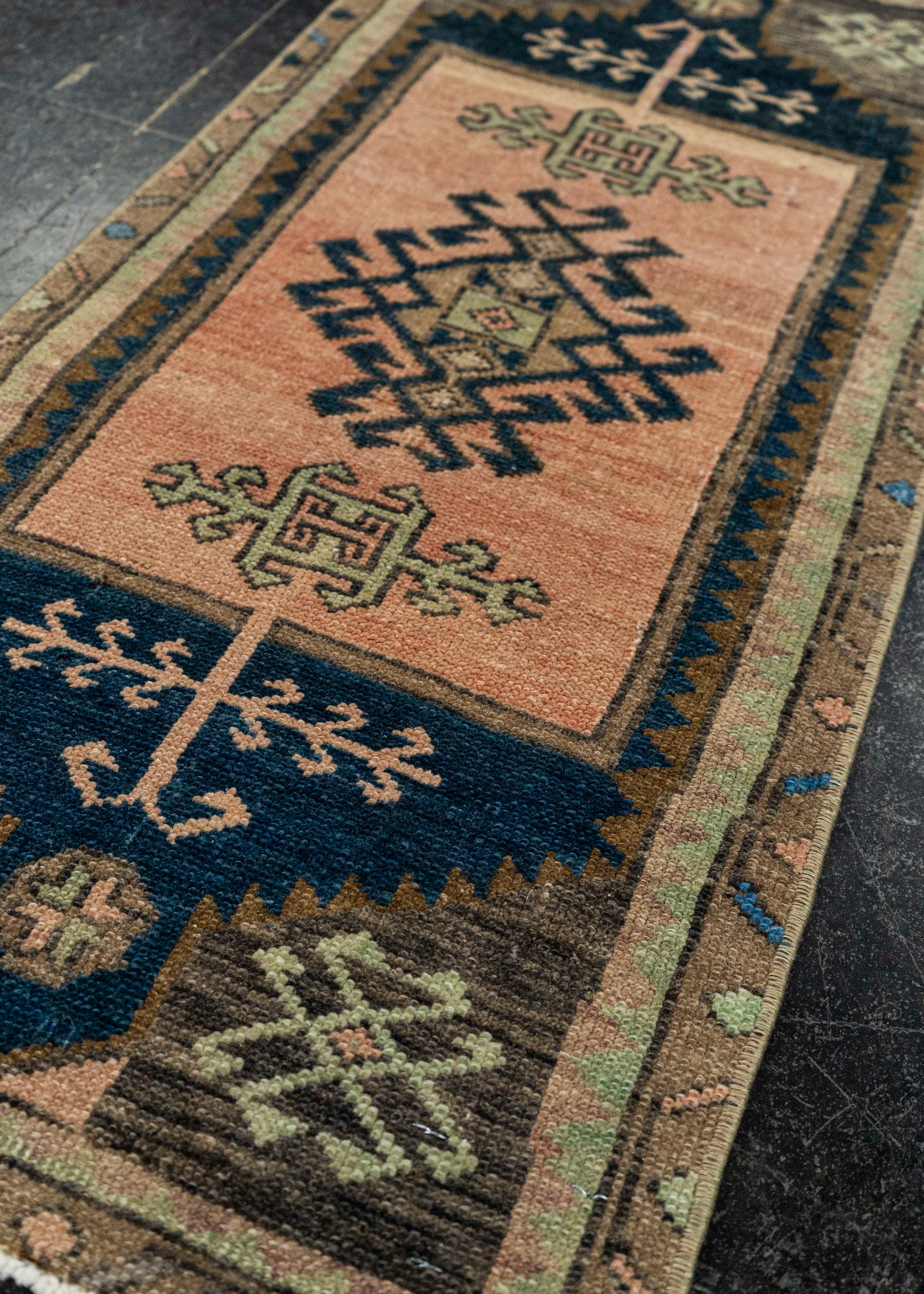 Turkish Yastik Rug  1'5" x  3'1" #22567