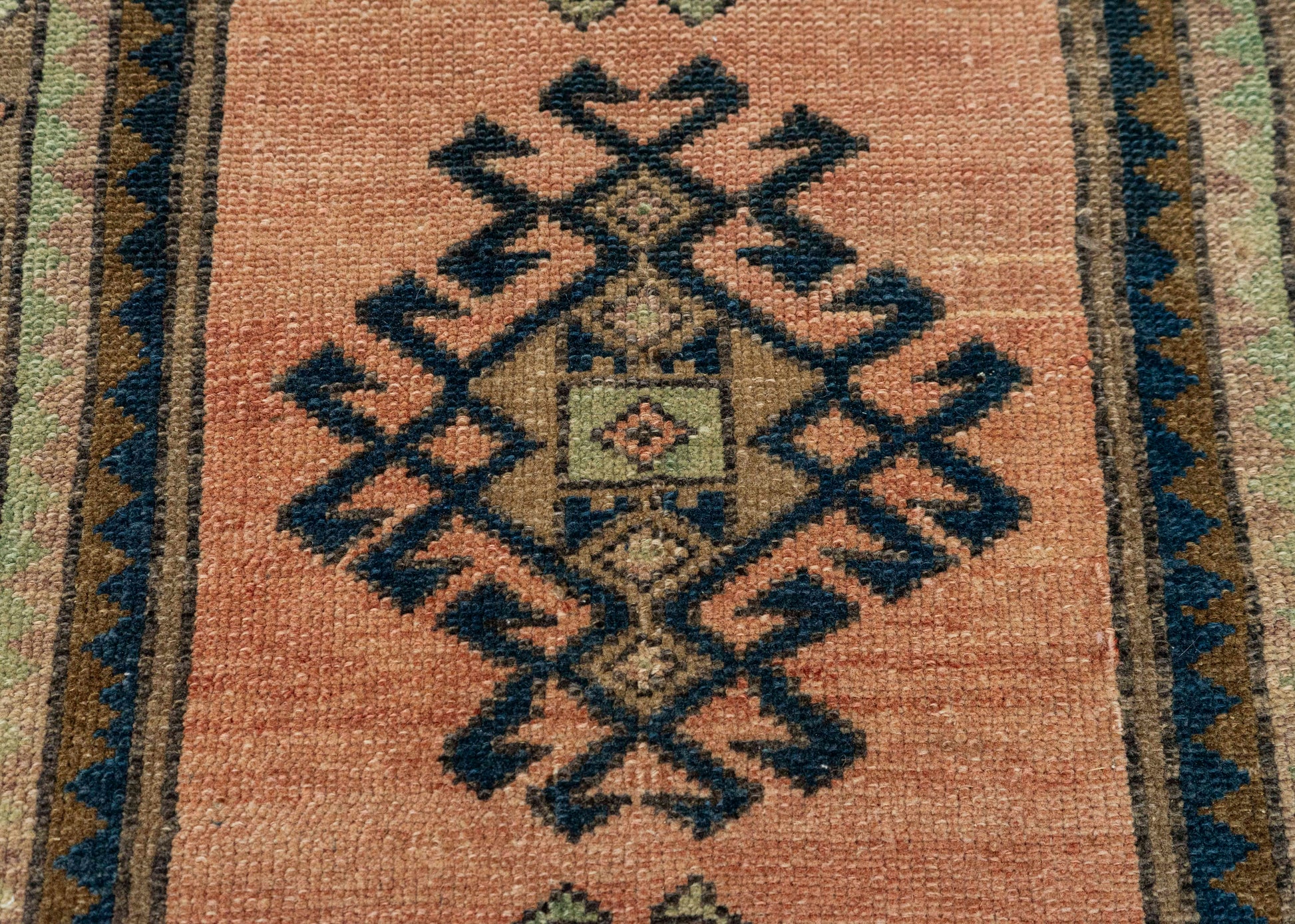 Turkish Yastik Rug  1'5" x  3'1" #22567