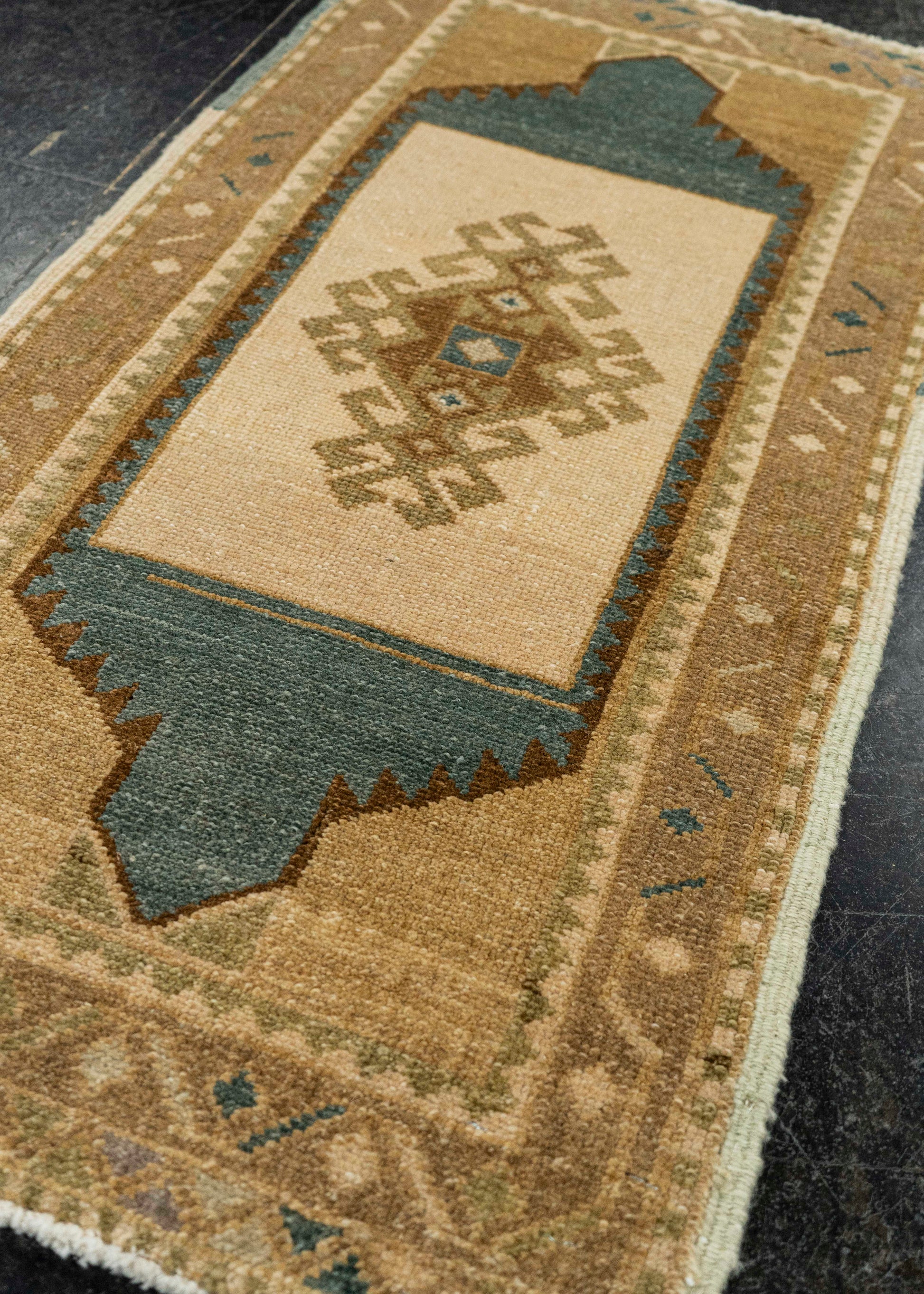 Turkish Yastik Rug  1'8" x  3'3" #22519