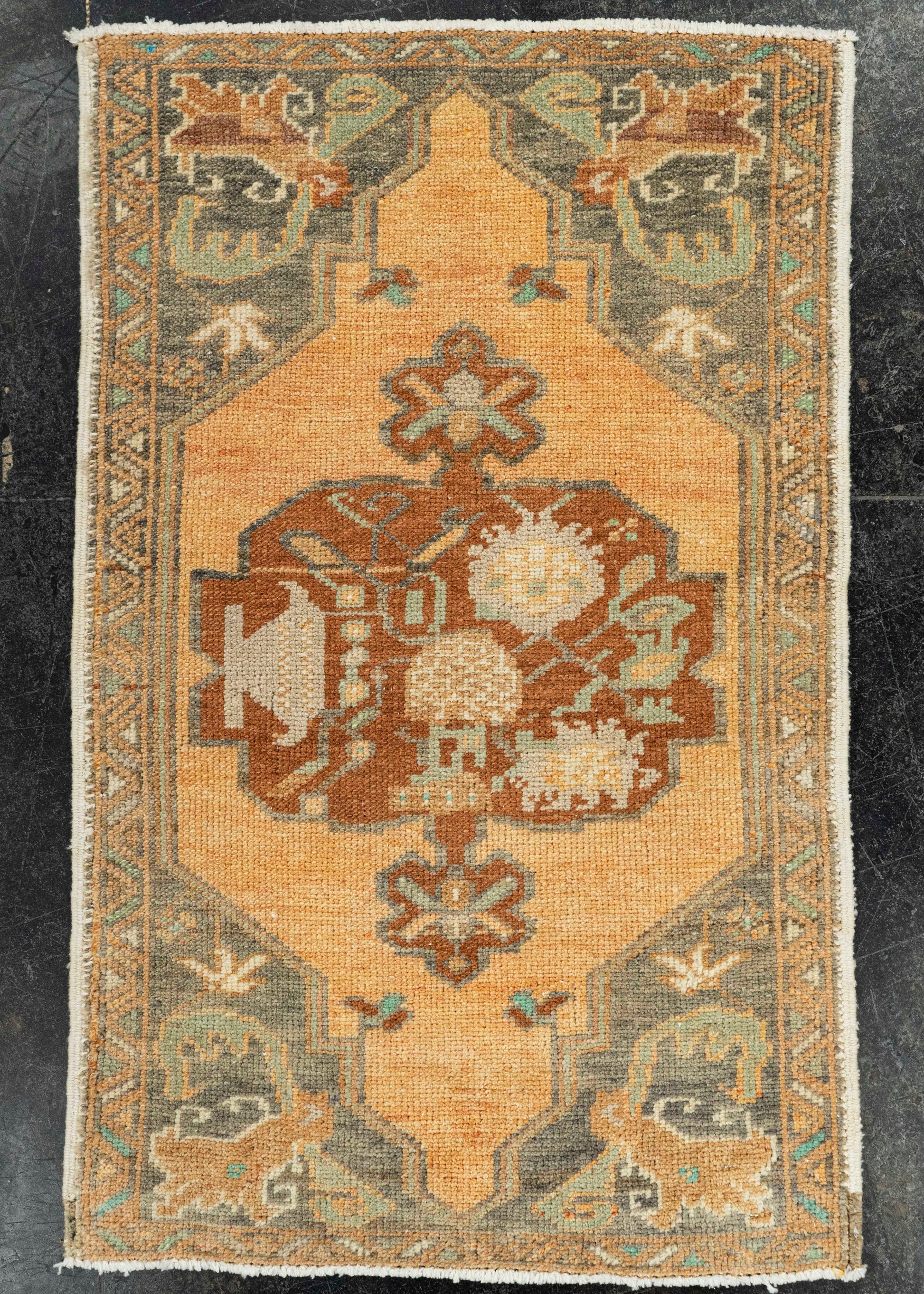 Turkish Yastik Rug  1'10" x  2'11" #22585