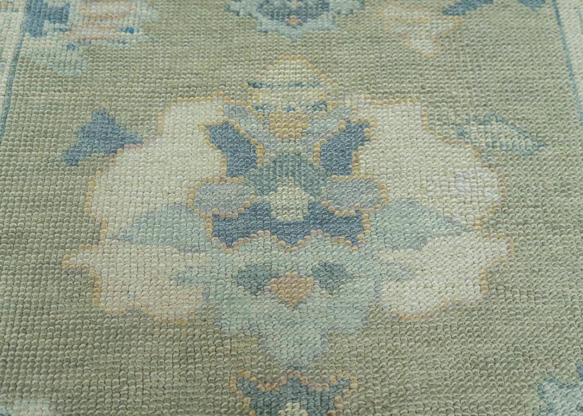 Turkish Oushak Rug  2'8" x 5'9" #19040