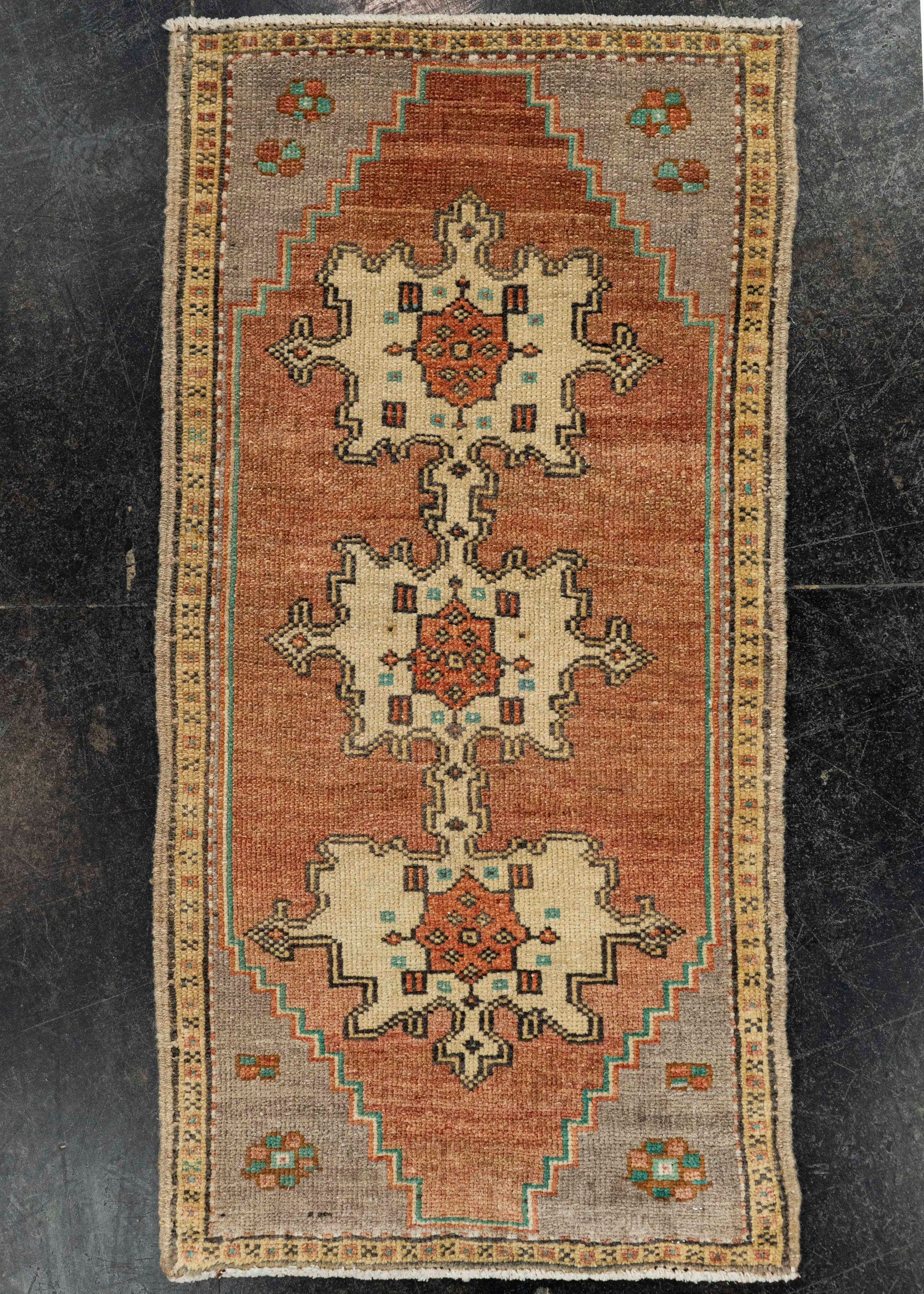 Turkish Yastik Rug  1'8" x  3'3" #22630