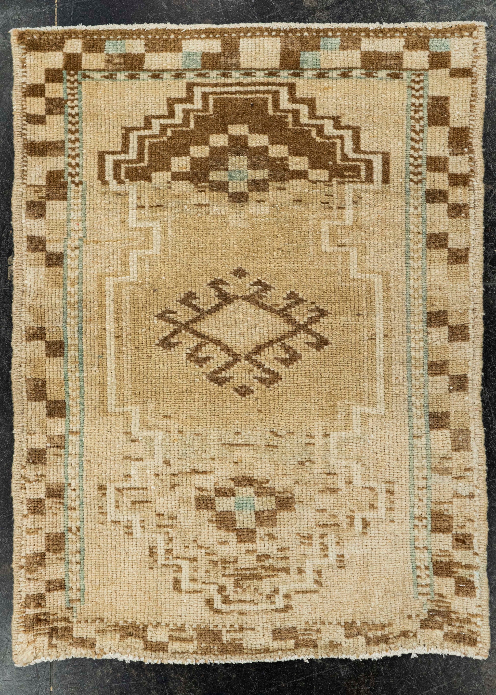 Turkish Yastik Rug  2'1" x  2'10" #22614