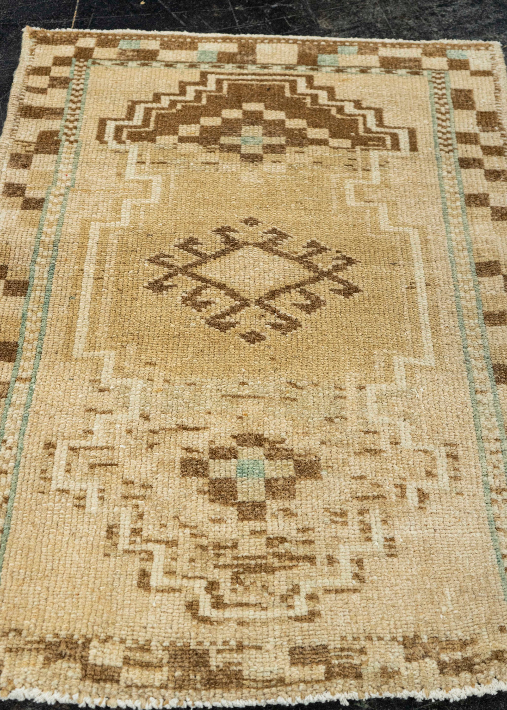 Turkish Yastik Rug  2'1" x  2'10" #22614