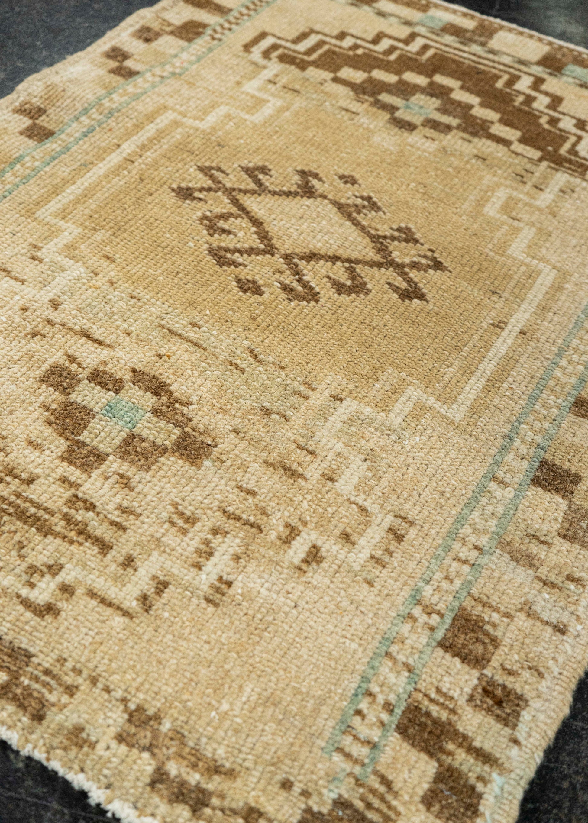 Turkish Yastik Rug  2'1" x  2'10" #22614