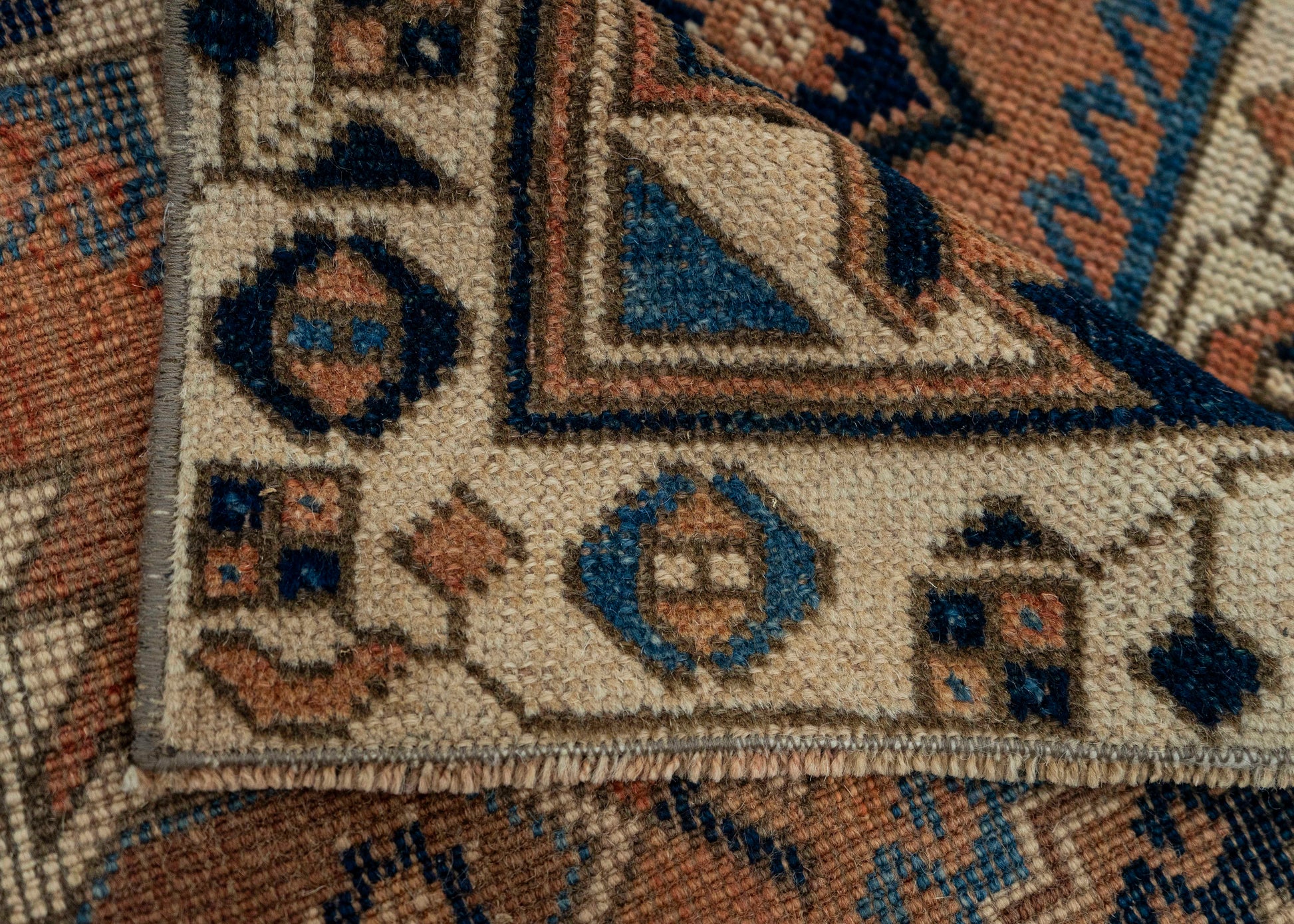 Turkish Vintage Rug  2' x 5'1" #20712