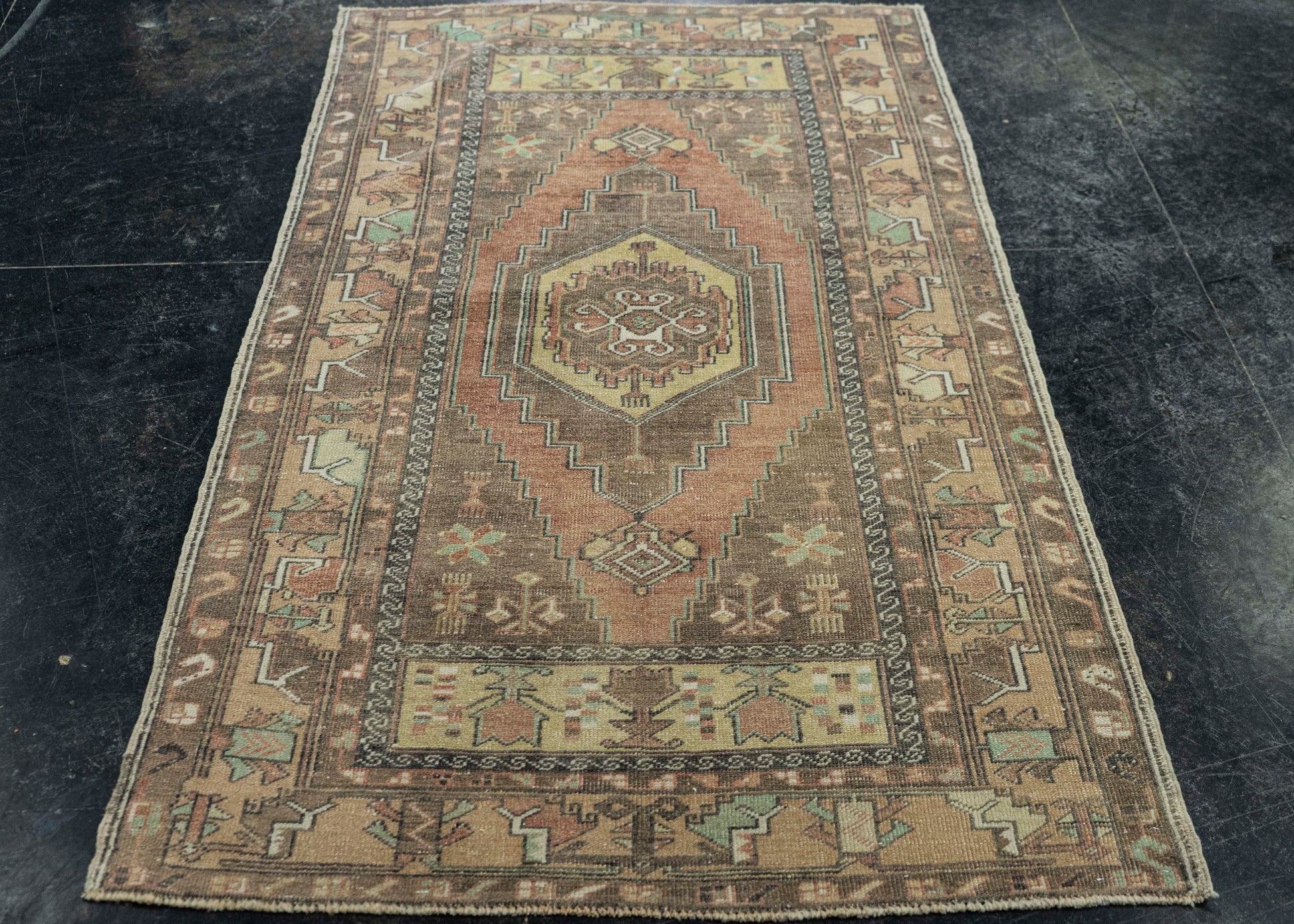Turkish Vintage Rug  3'5" x 5'11" #20683