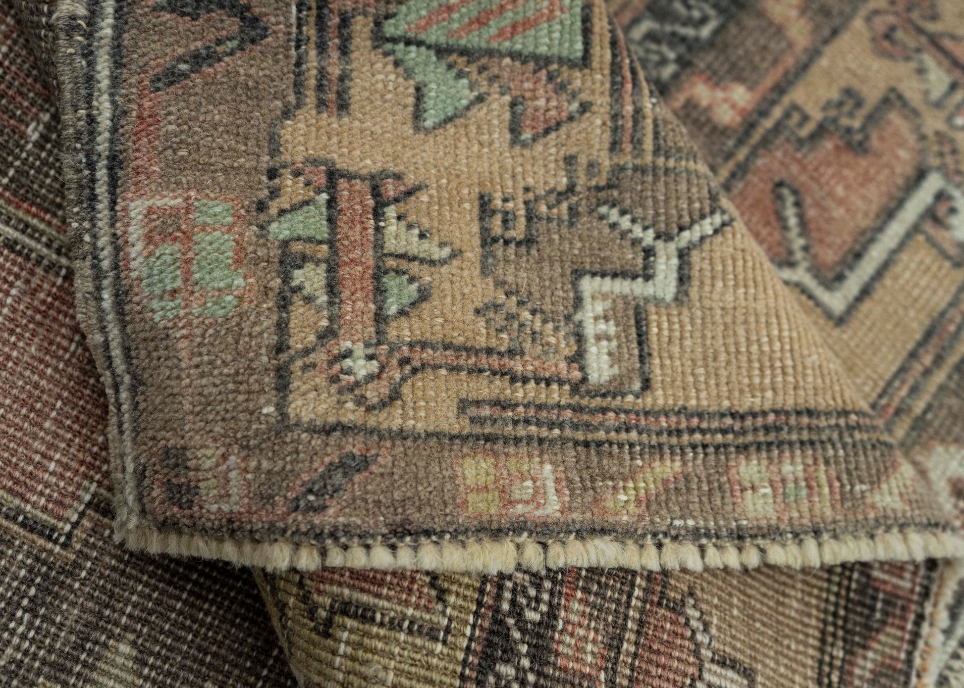 Turkish Vintage Rug  3'5" x 5'11" #20683