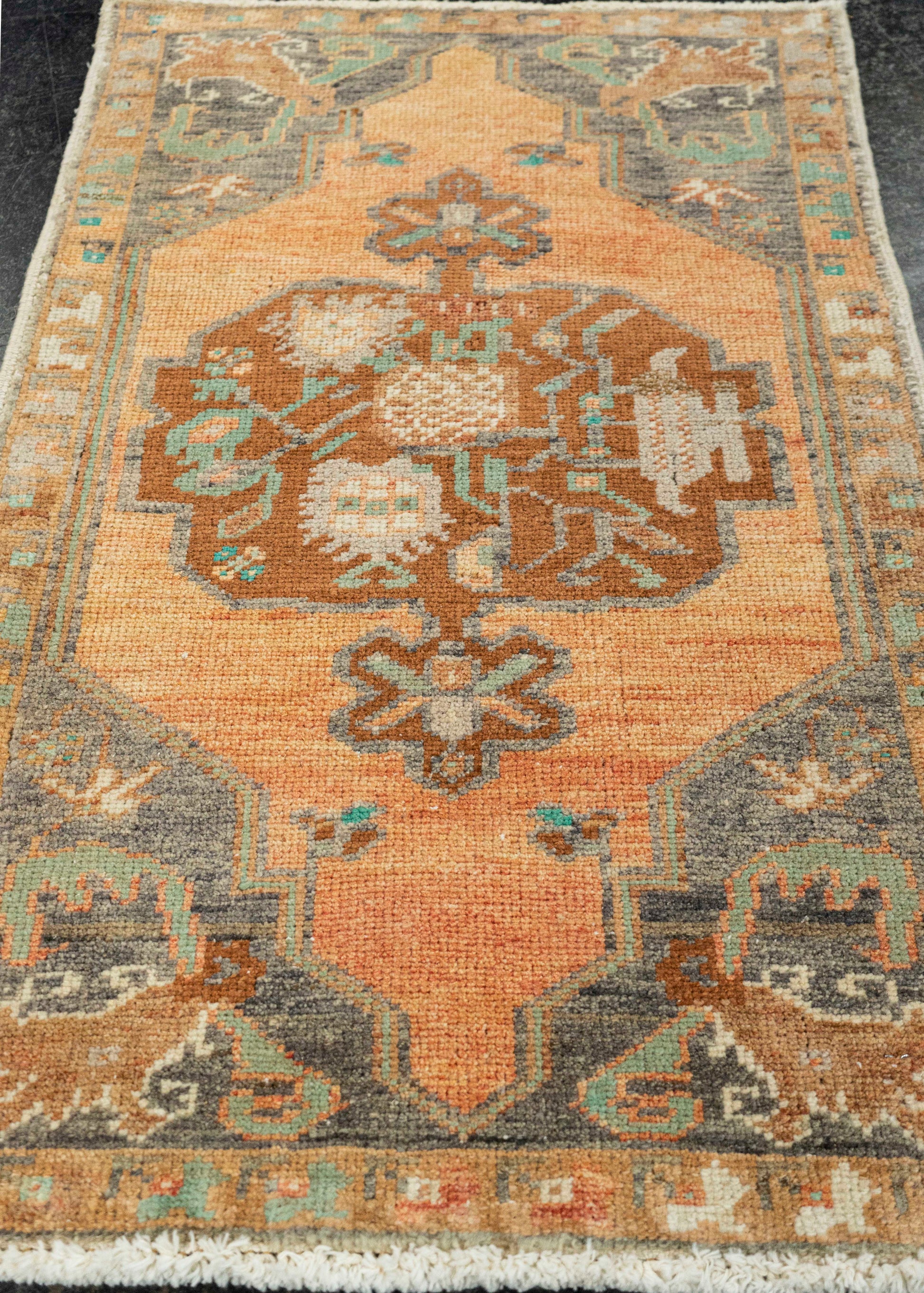 Turkish Yastik Rug  1'10" x  2'10" #22622