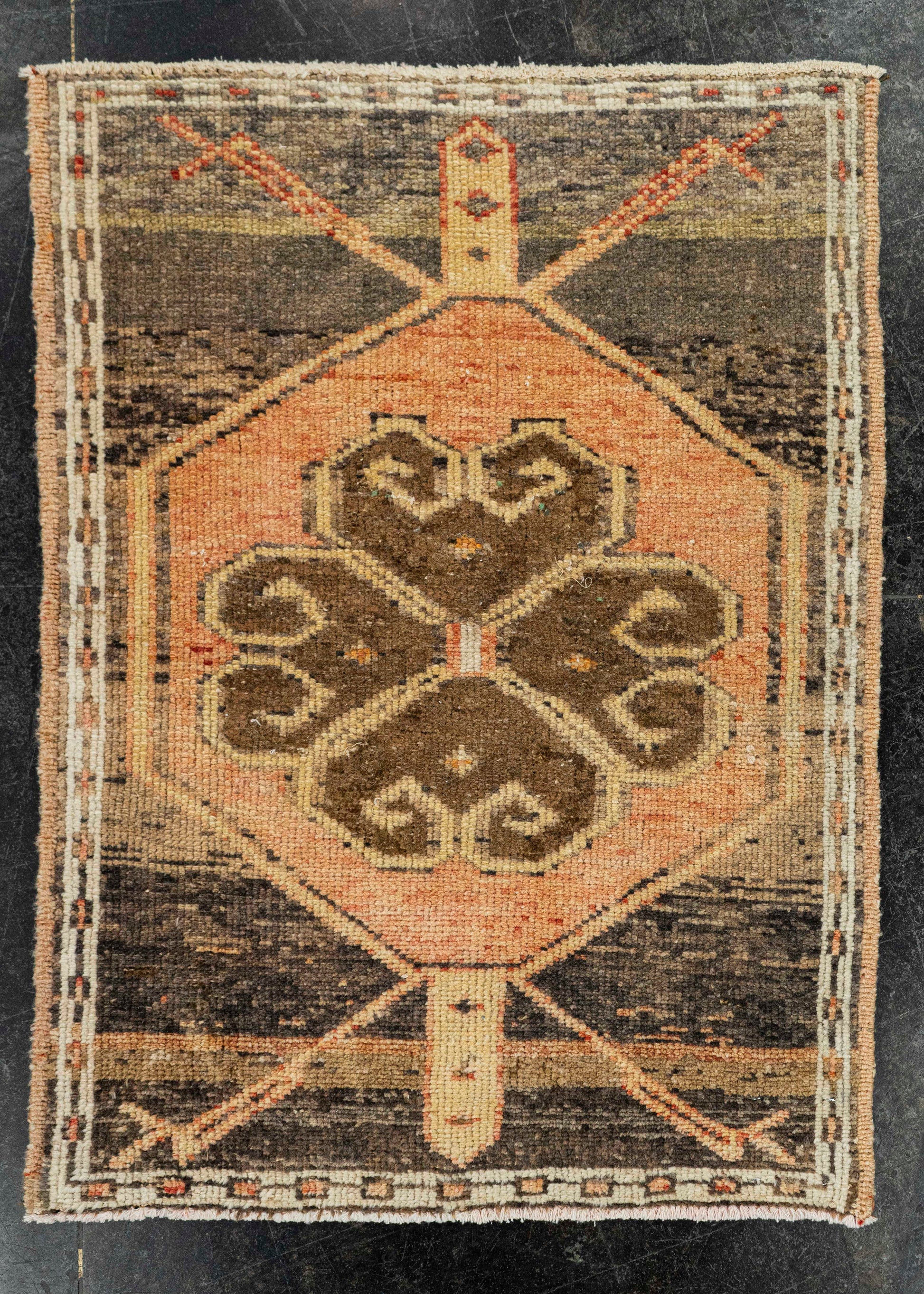 Turkish Yastik Rug  2'0" x  2'9" #22601