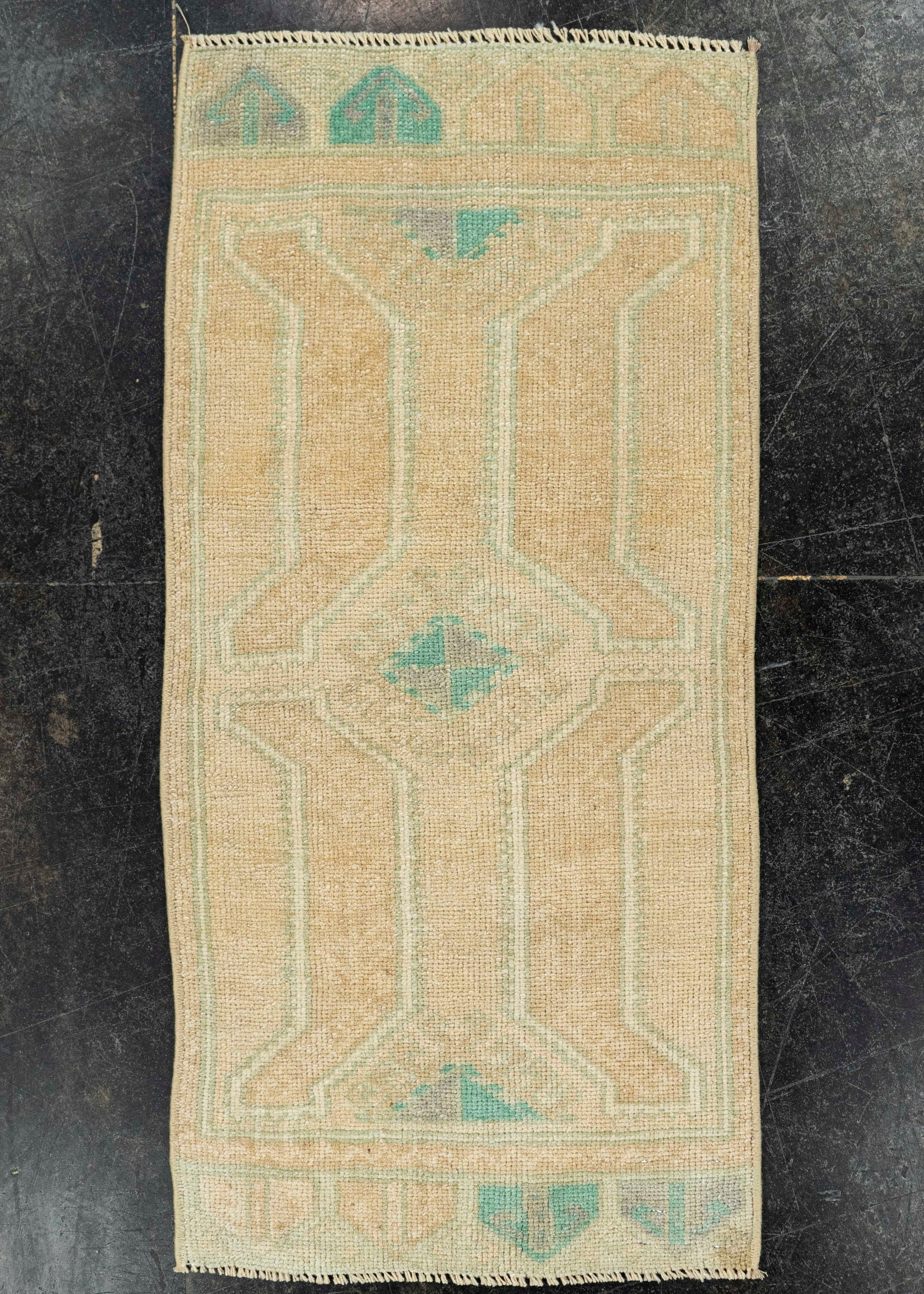 Turkish Yastik Rug  1'5" x  2'11" #22617