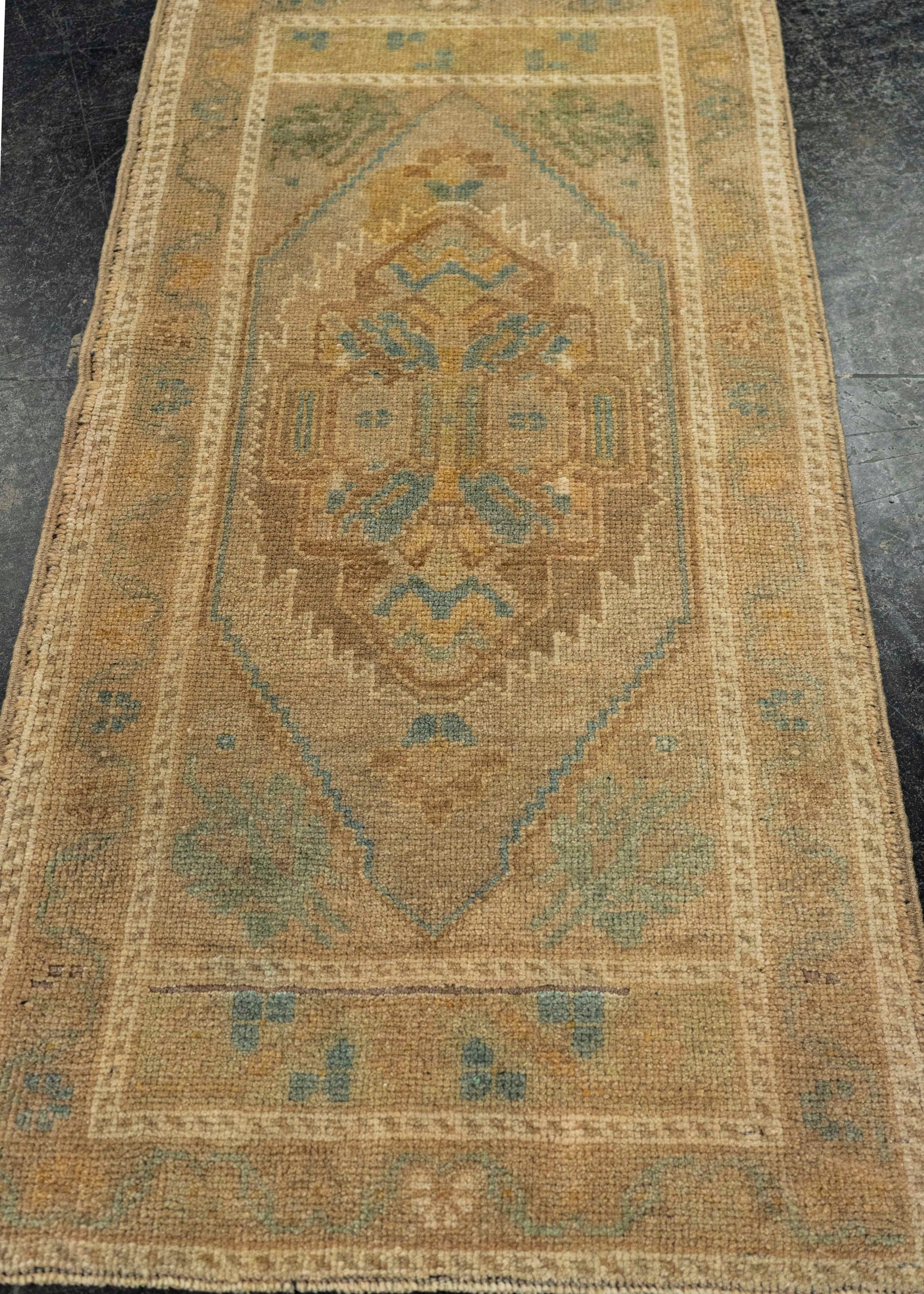 Turkish Yastik Rug  1'9" x  3'6" #22017