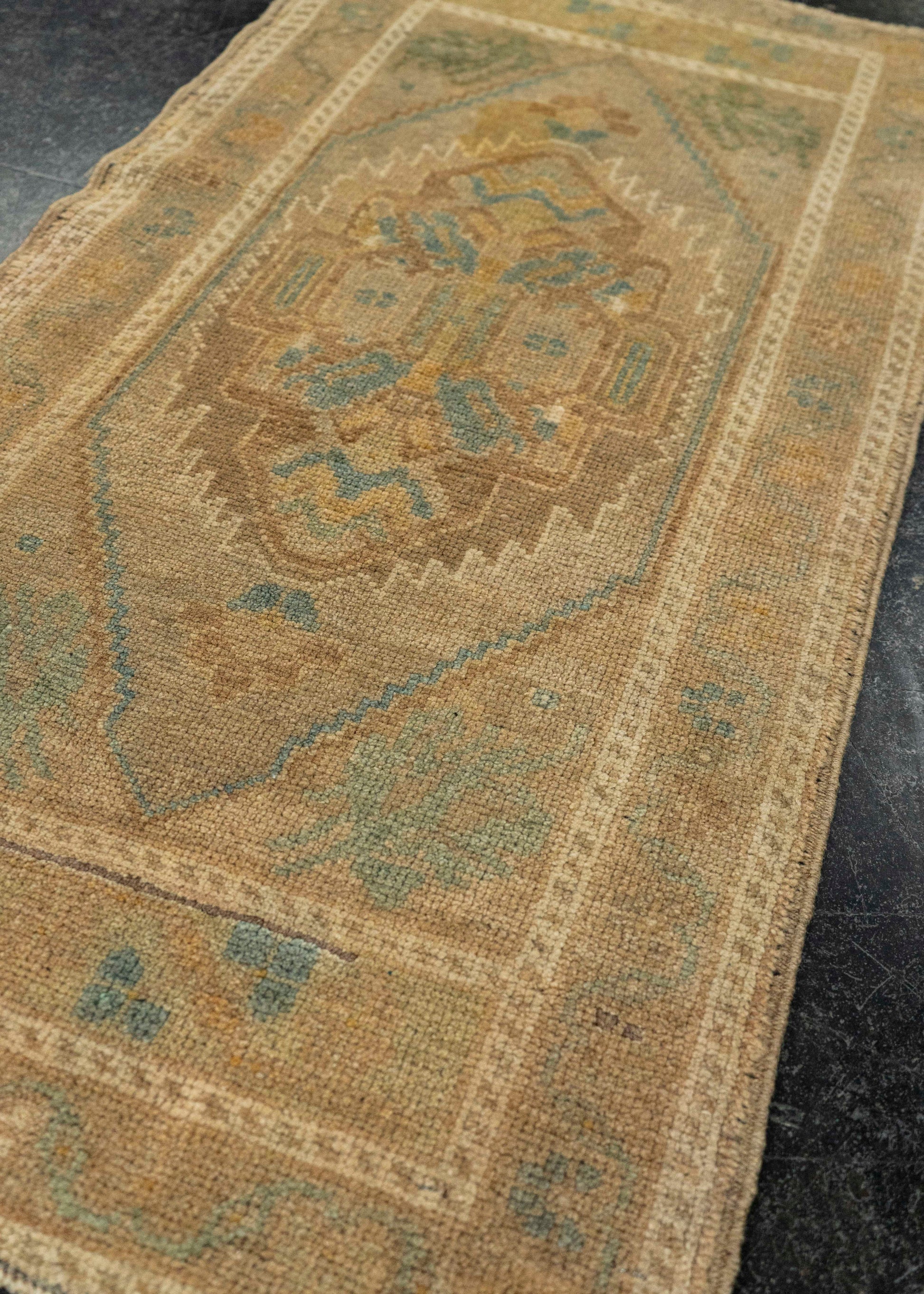 Turkish Yastik Rug  1'9" x  3'6" #22017