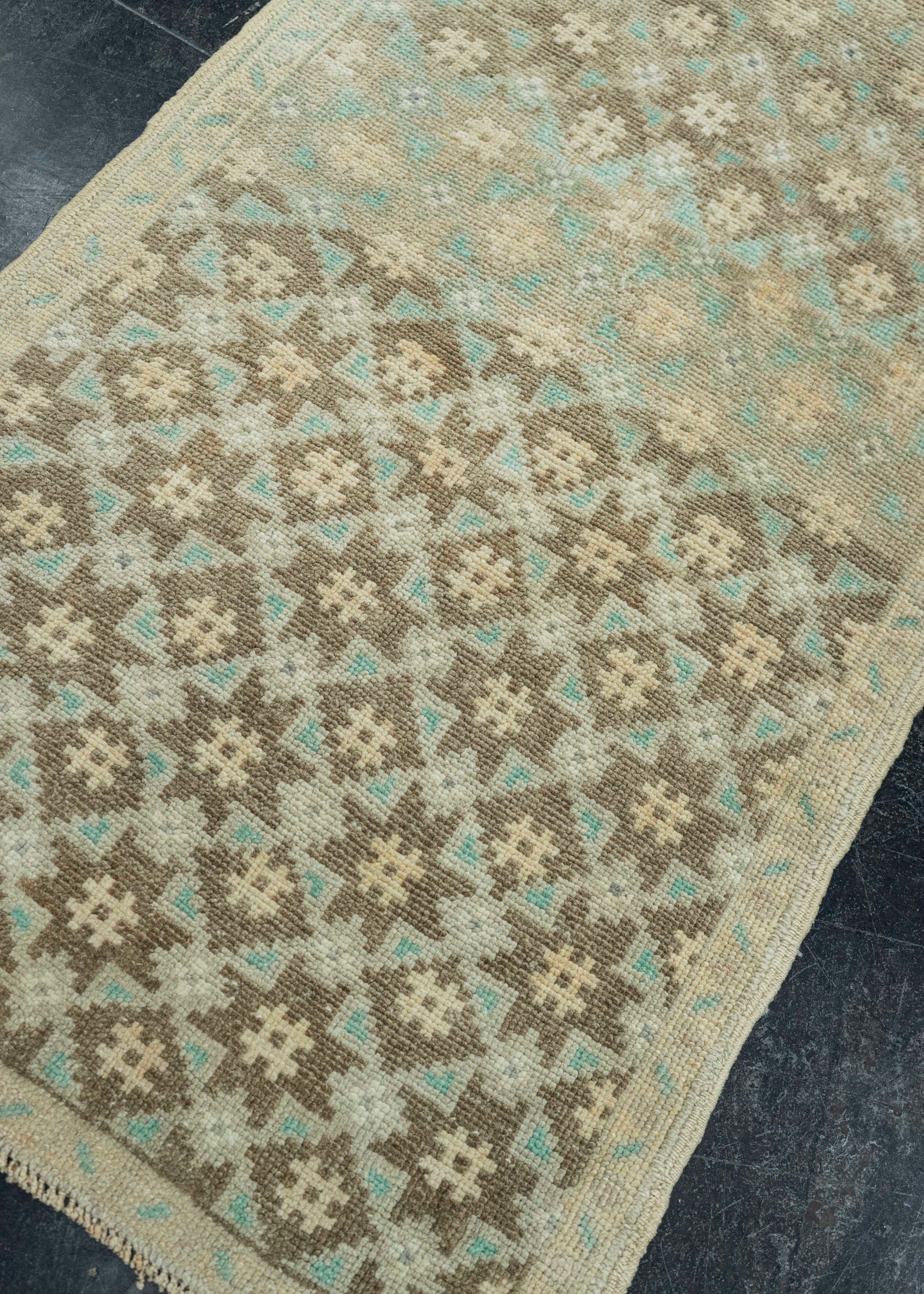 Turkish Vintage Rug  2'5" x 4'2" #20846