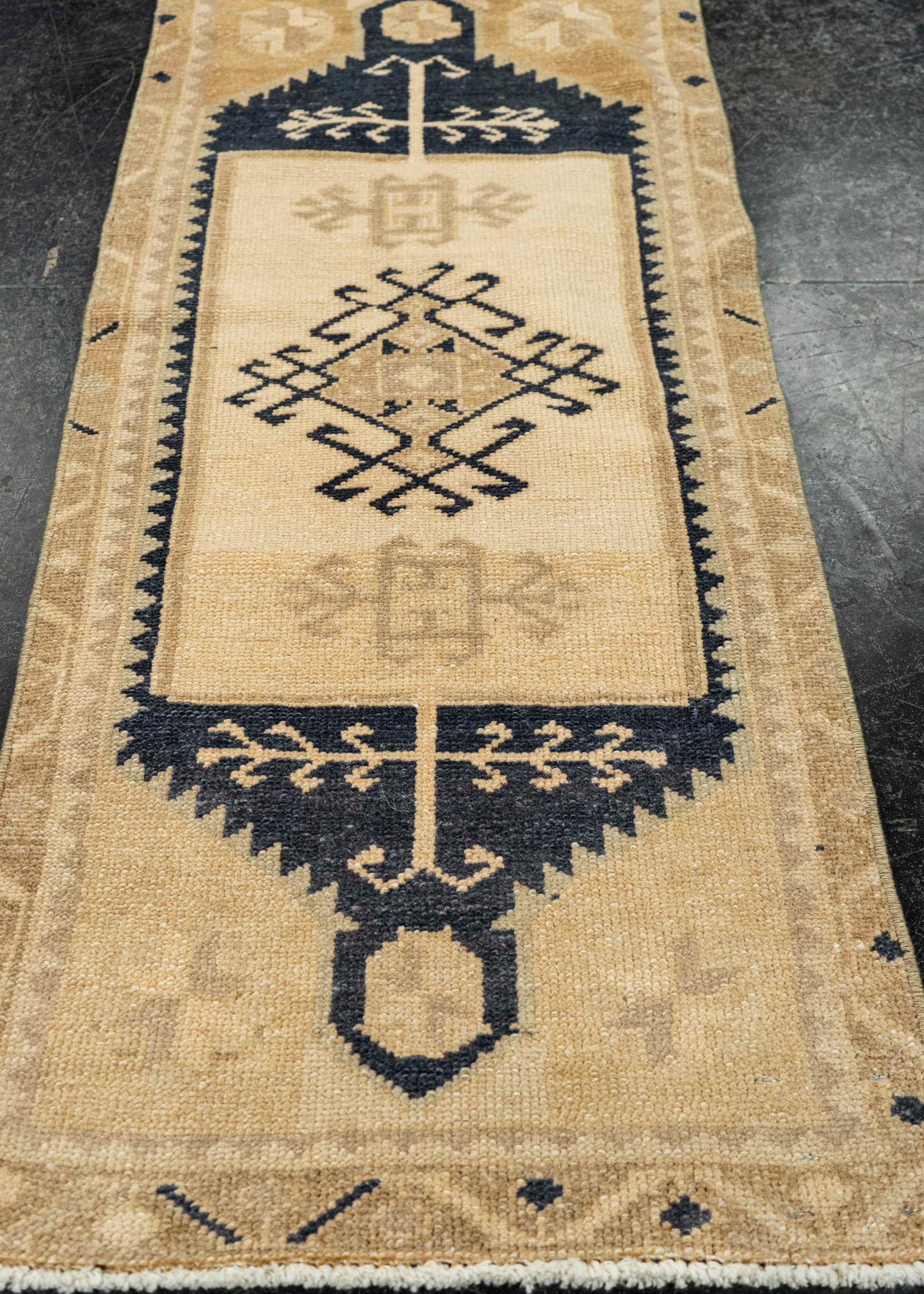 Turkish Yastik Rug  1'9" x  3'9" #22551