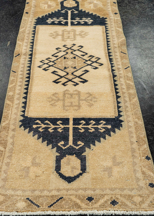 Turkish Yastik Rug  1'9" x  3'9" #22551