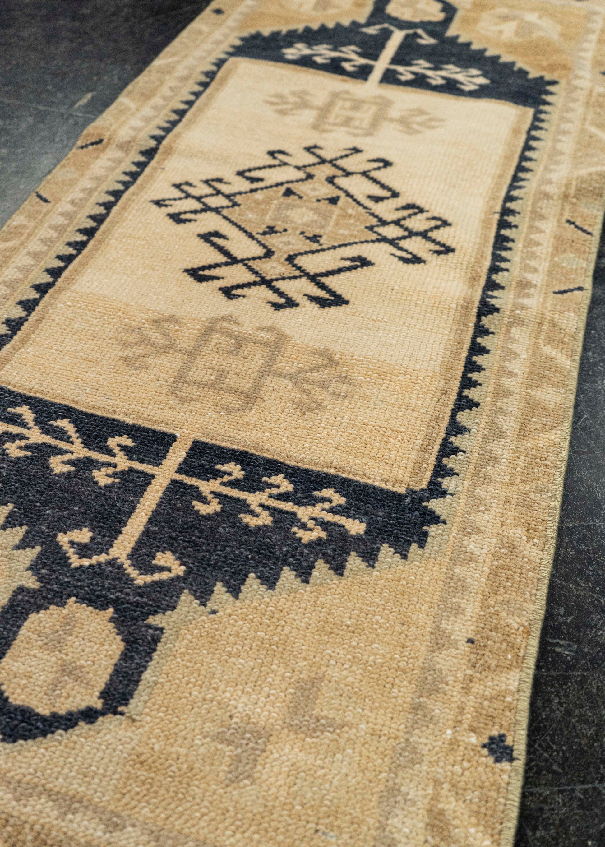 Turkish Yastik Rug  1'9" x  3'9" #22551