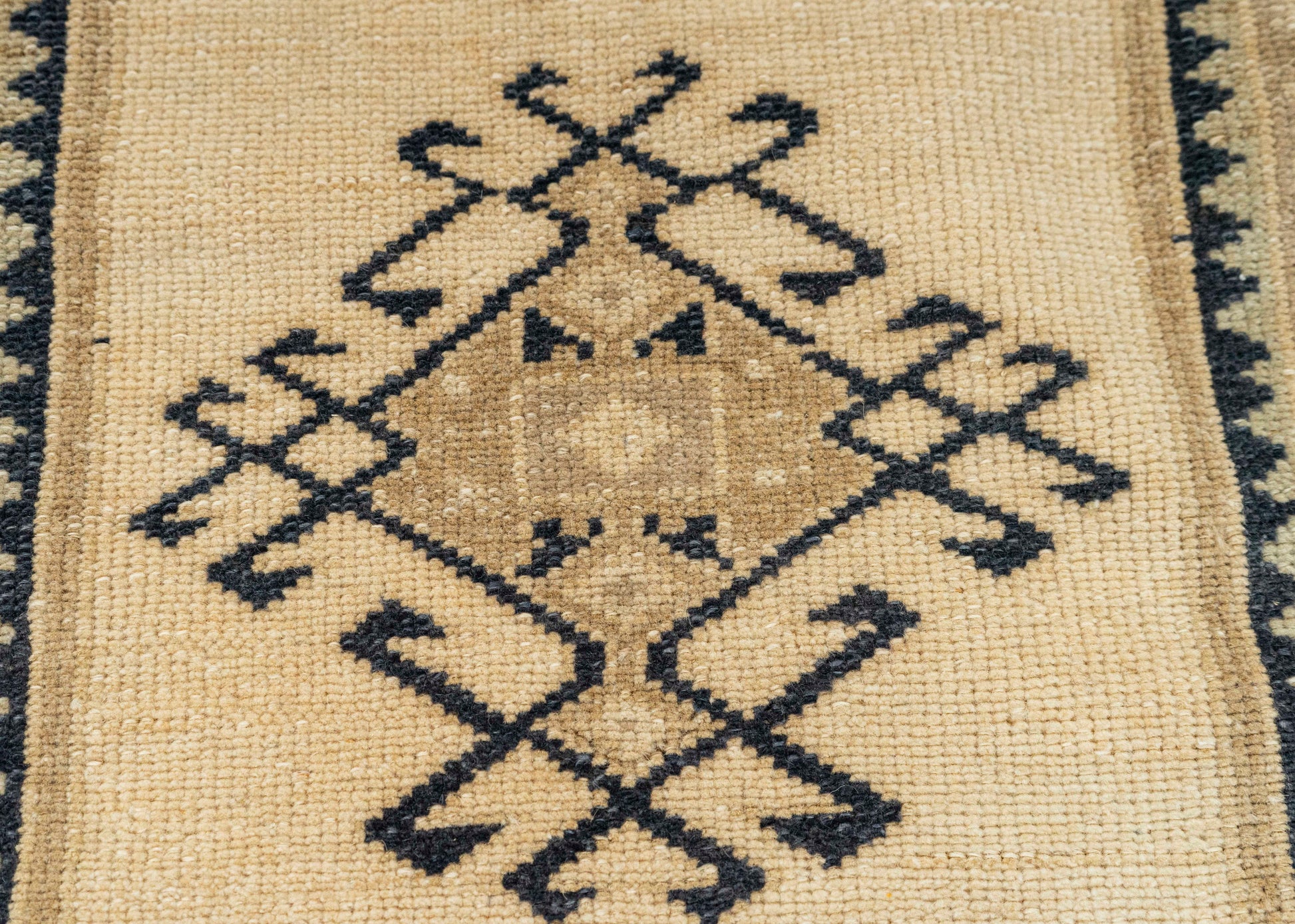 Turkish Yastik Rug  1'9" x  3'9" #22551