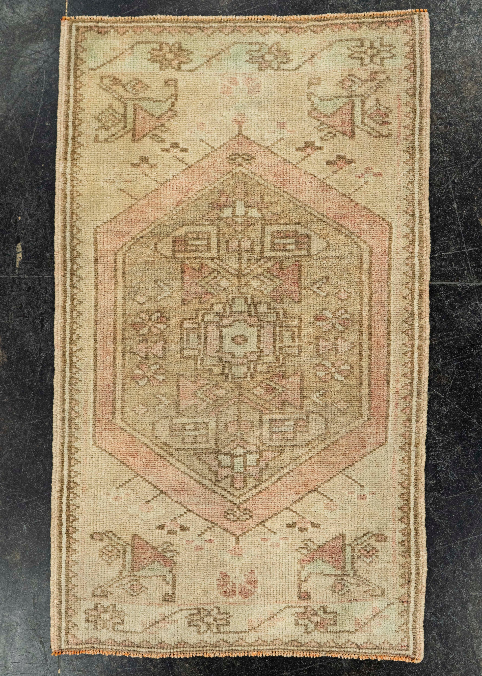 Turkish Yastik Rug  1'8" x  2'9" #22050