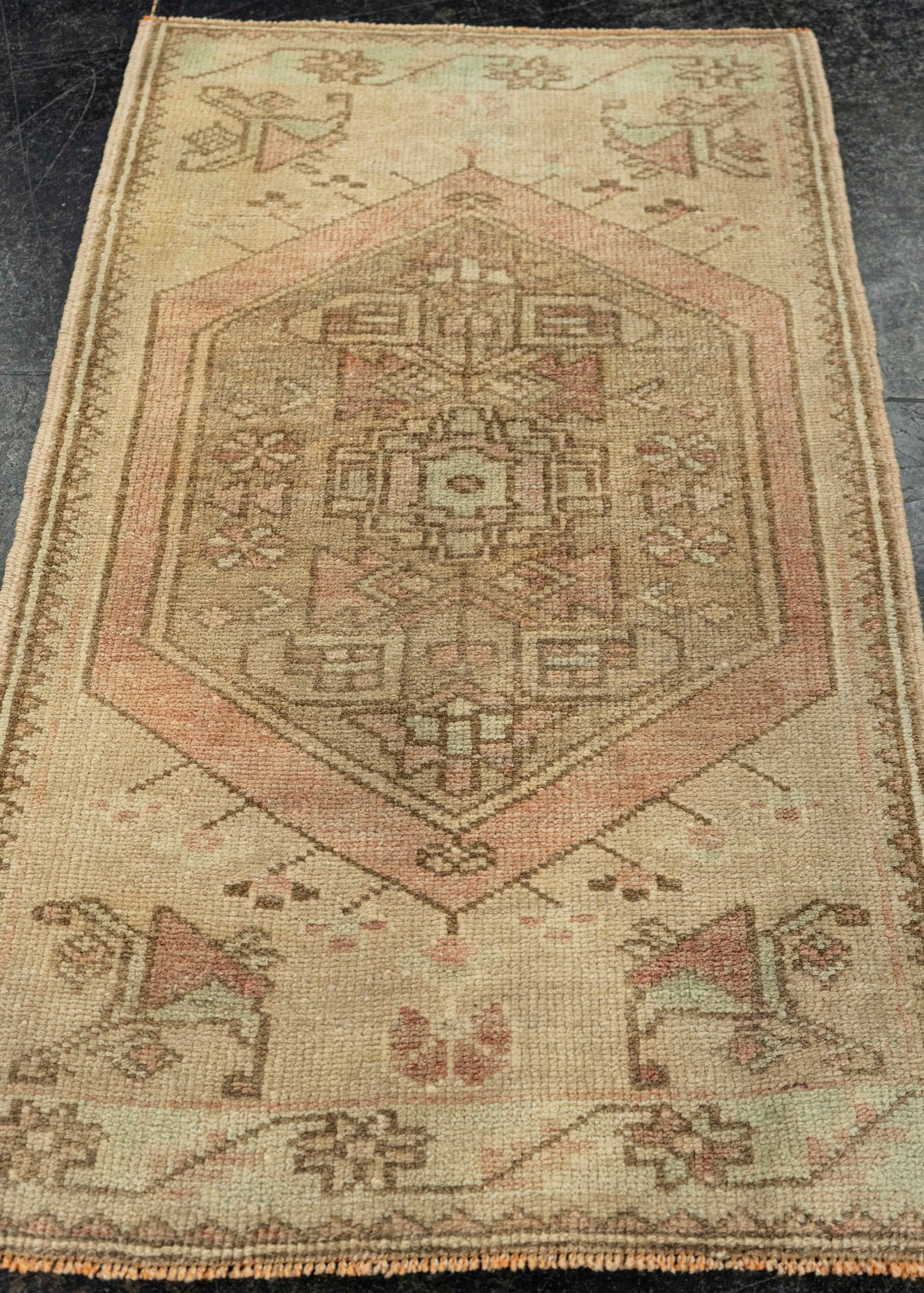 Turkish Yastik Rug  1'8" x  2'9" #22050