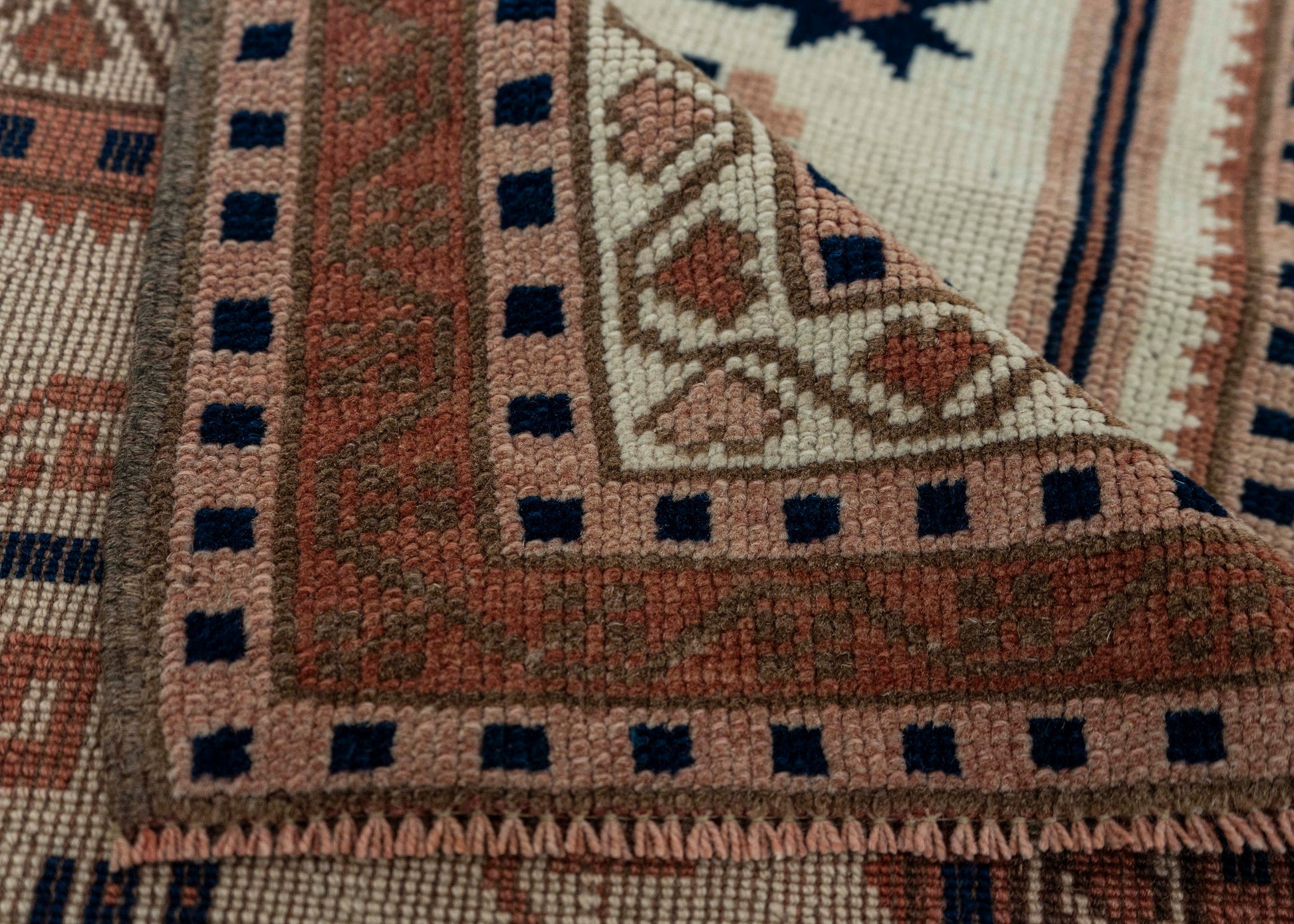 Turkish Vintage Rug  2'8" x 4'5" #20692
