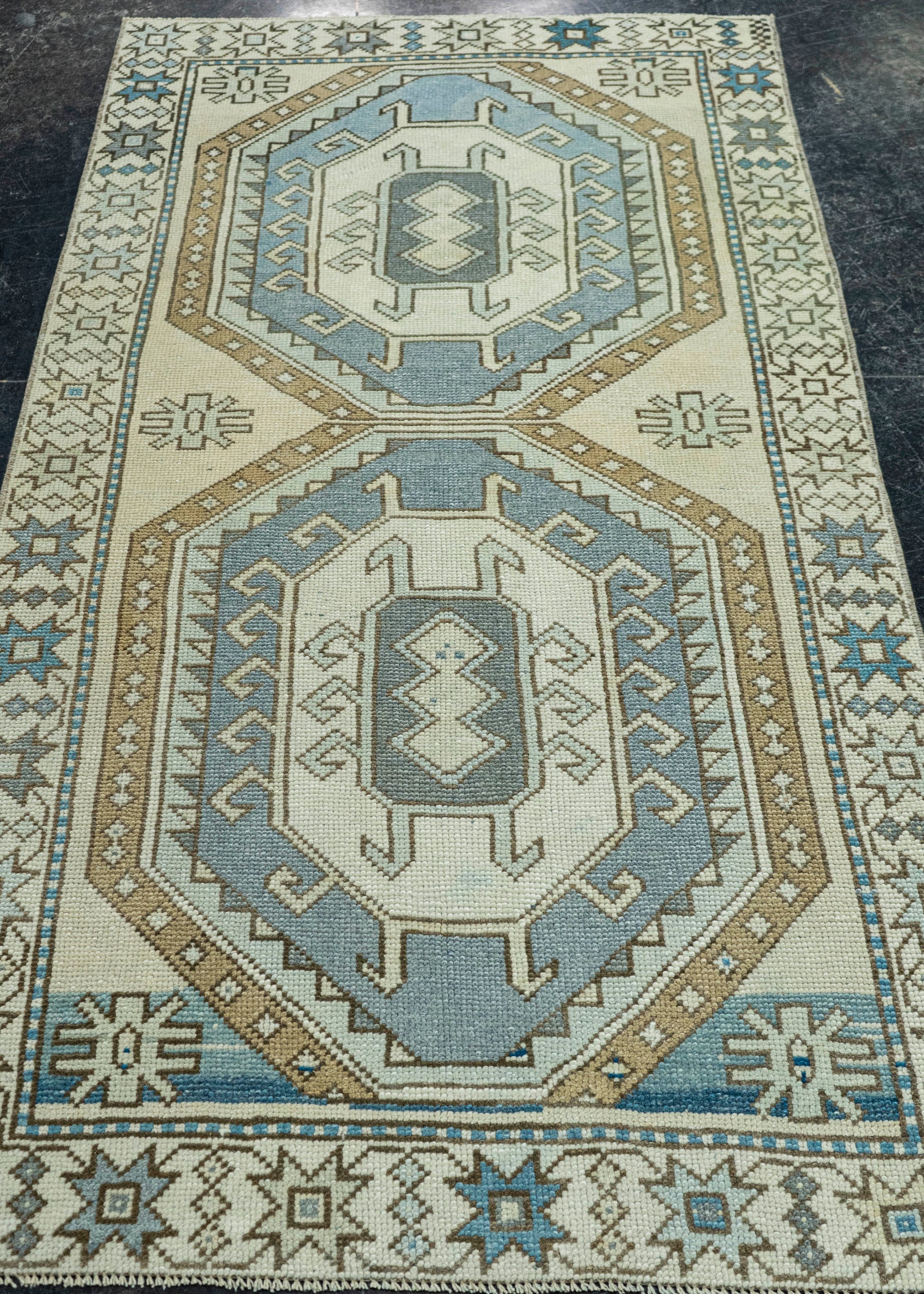 Turkish Vintage Rug  3' x 5'11" #20670