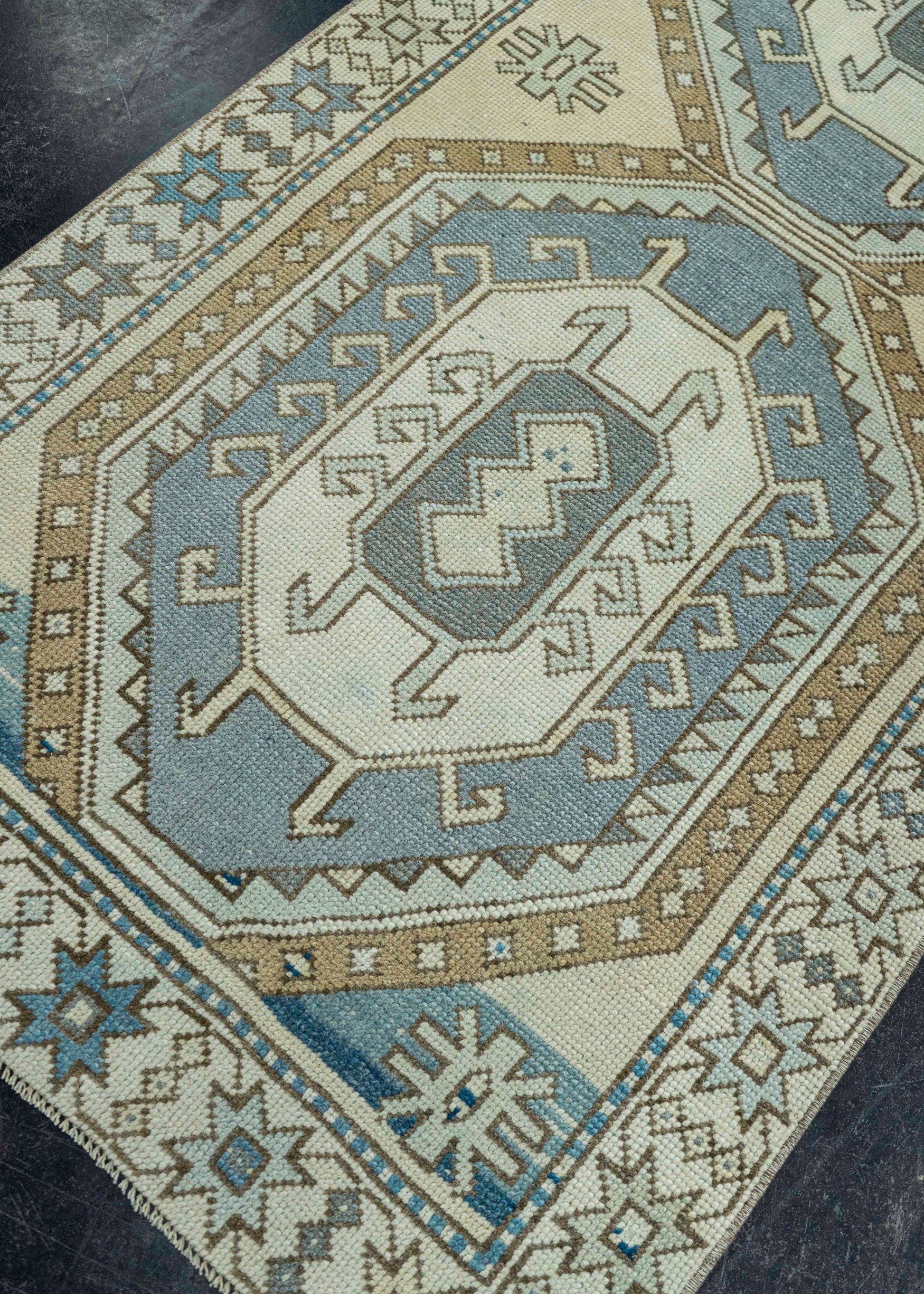 Turkish Vintage Rug  3' x 5'11" #20670