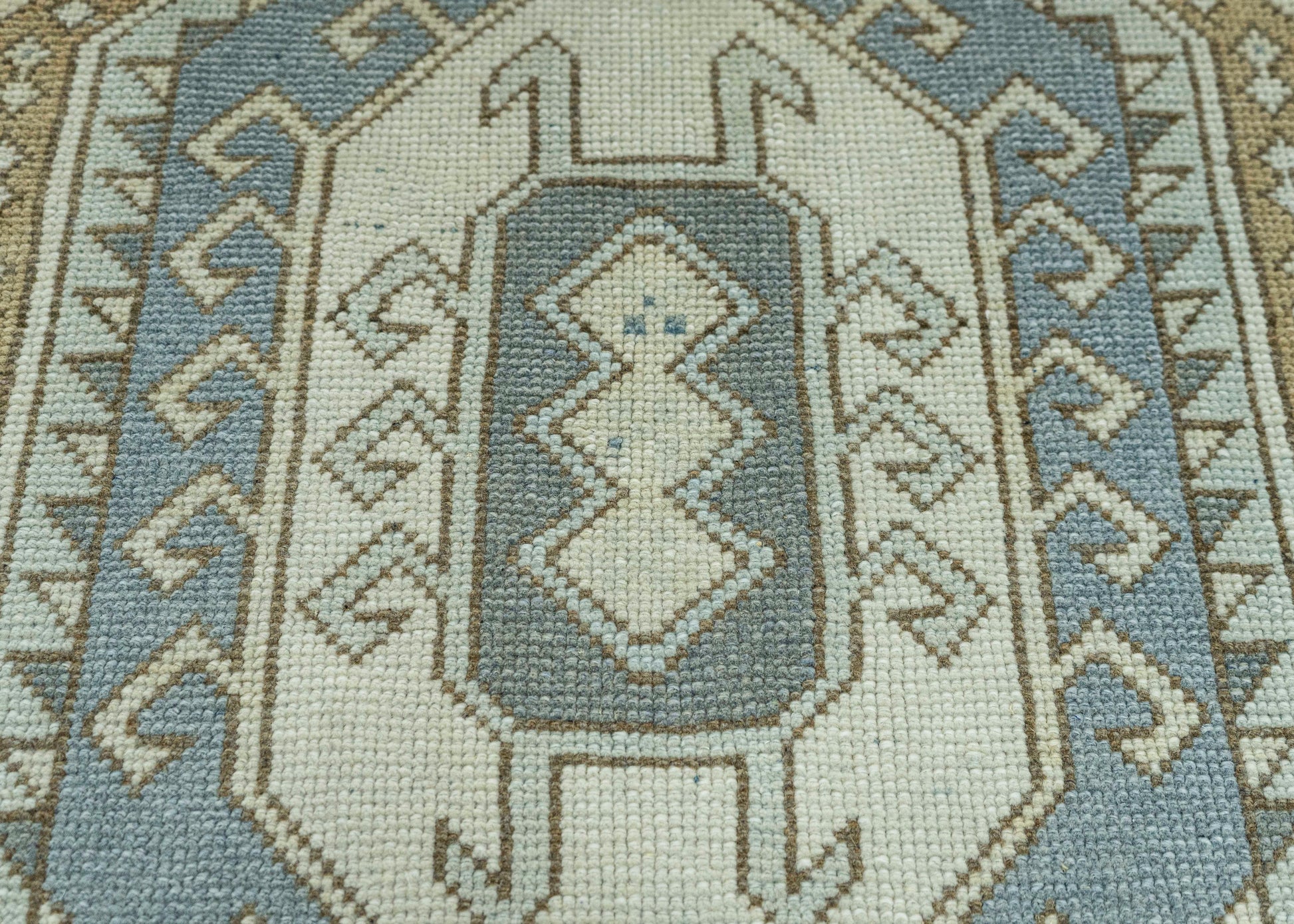 Turkish Vintage Rug  3' x 5'11" #20670
