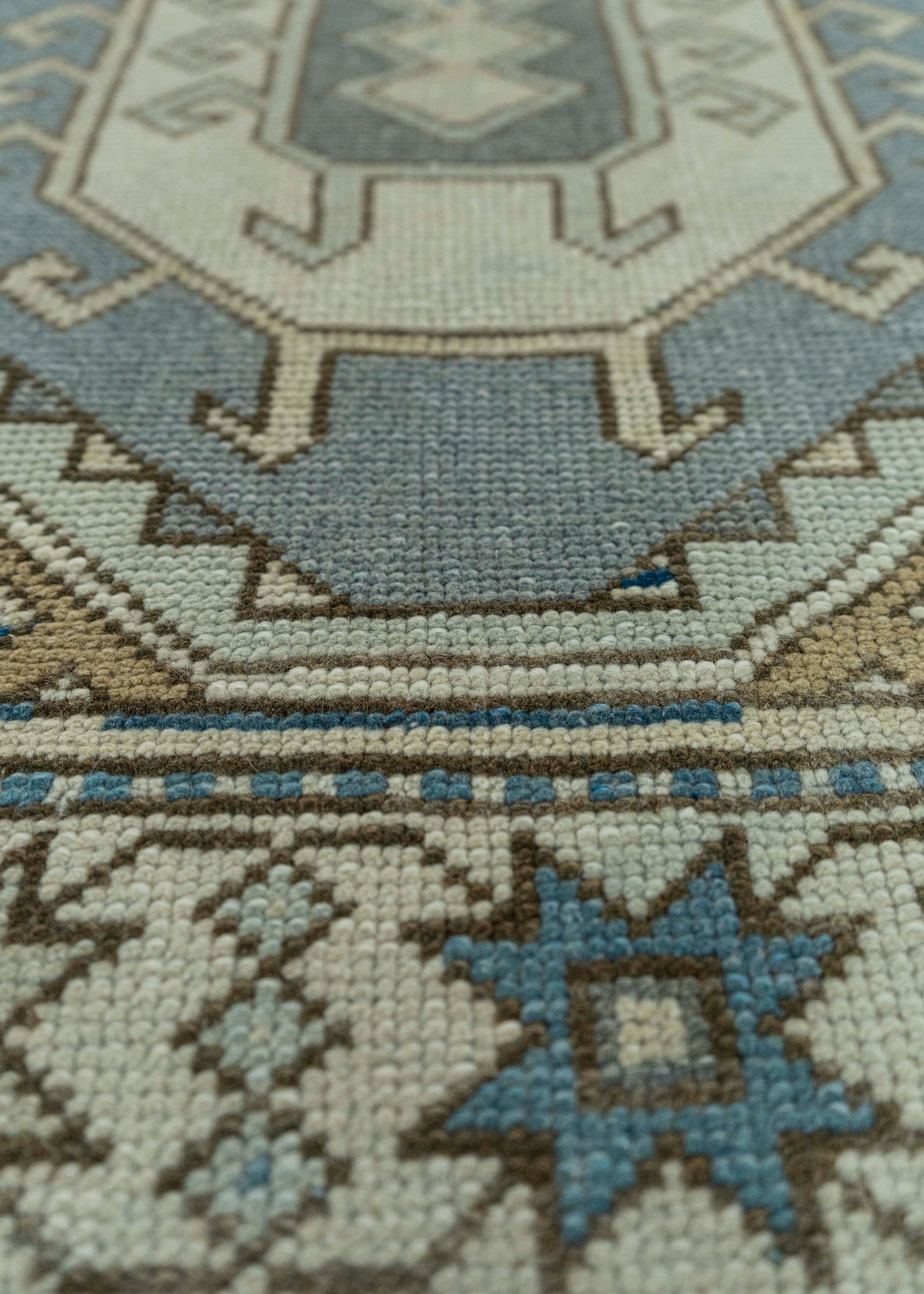 Turkish Vintage Rug  3' x 5'11" #20670