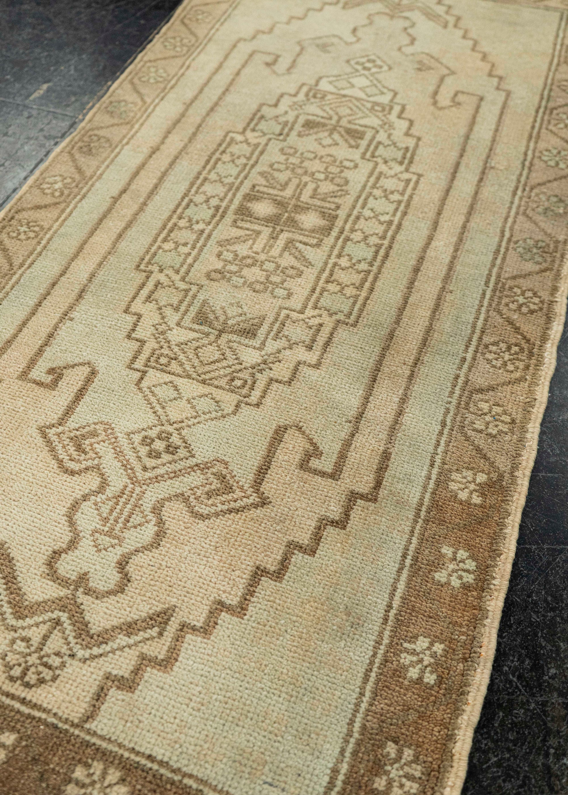Turkish Yastik Rug  1'8" x  3'6" #22012