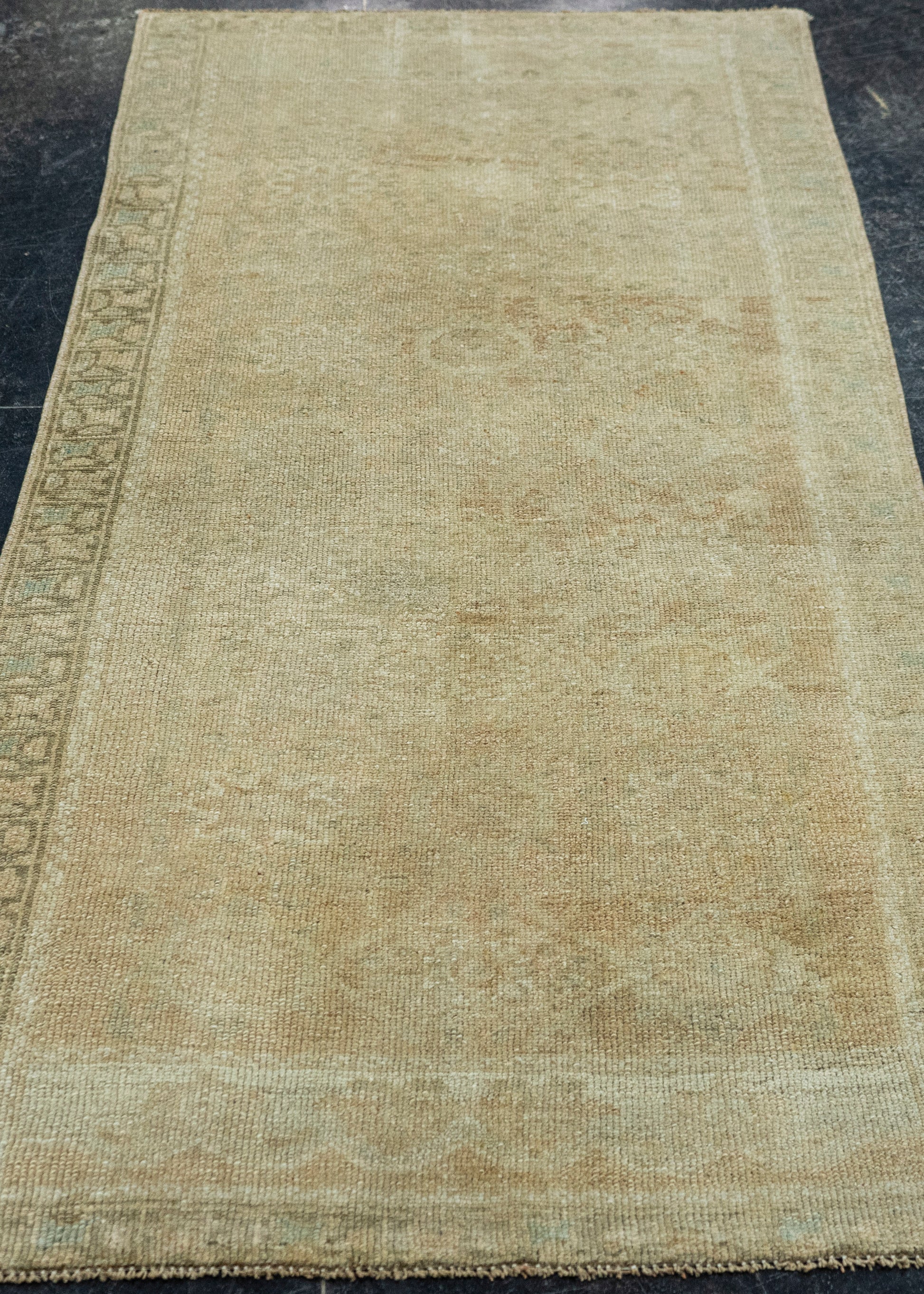 Turkish Vintage Rug  2'9" x 5'10" #20674