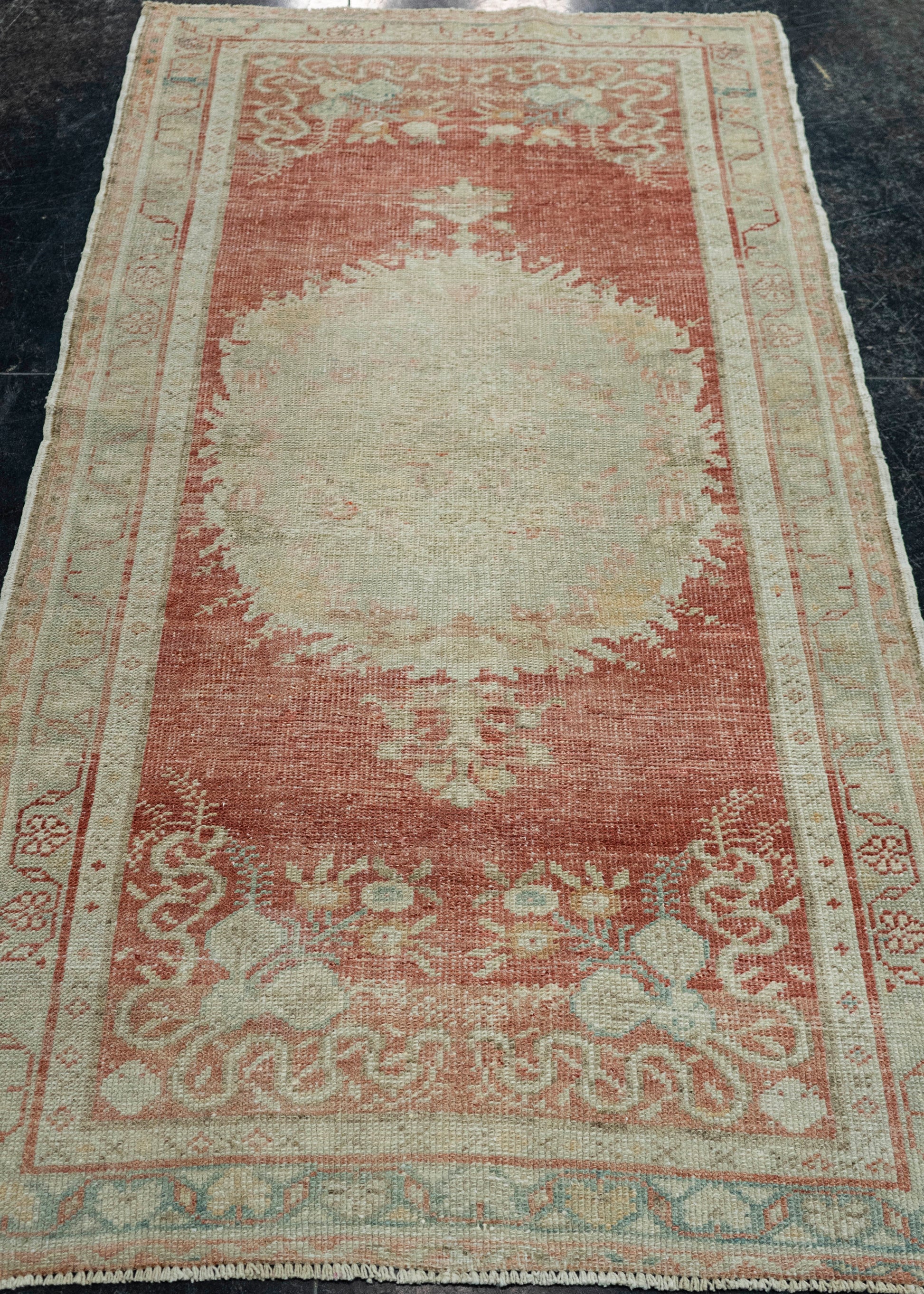 Turkish Vintage Rug  2'10" x 5'6" #20550