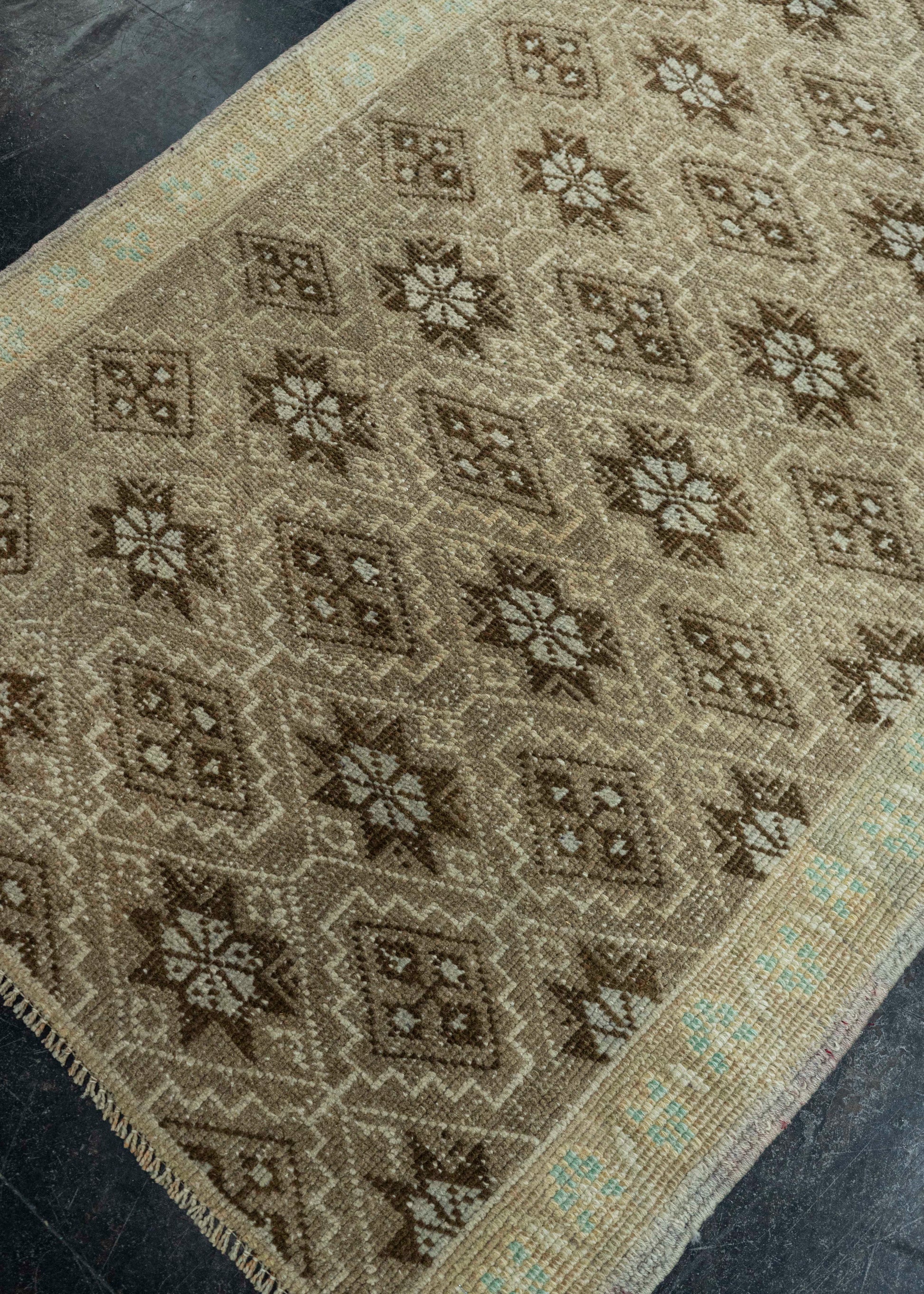 Turkish Vintage Rug  2'11" x 4'7" #20616