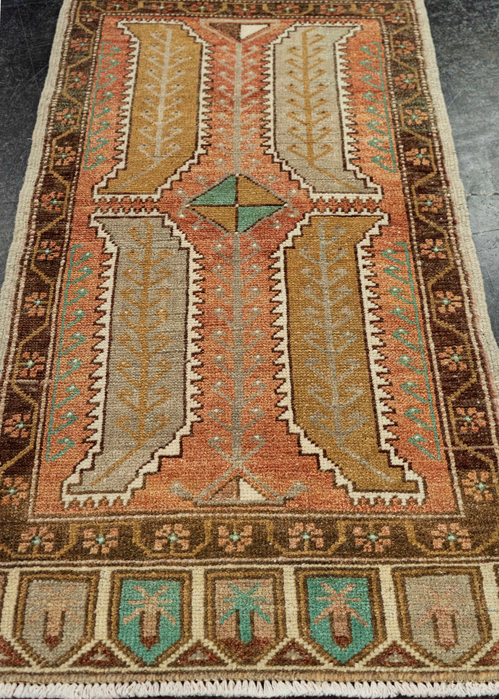 Turkish Yastik Rug  1'8" x  3'2" #22535