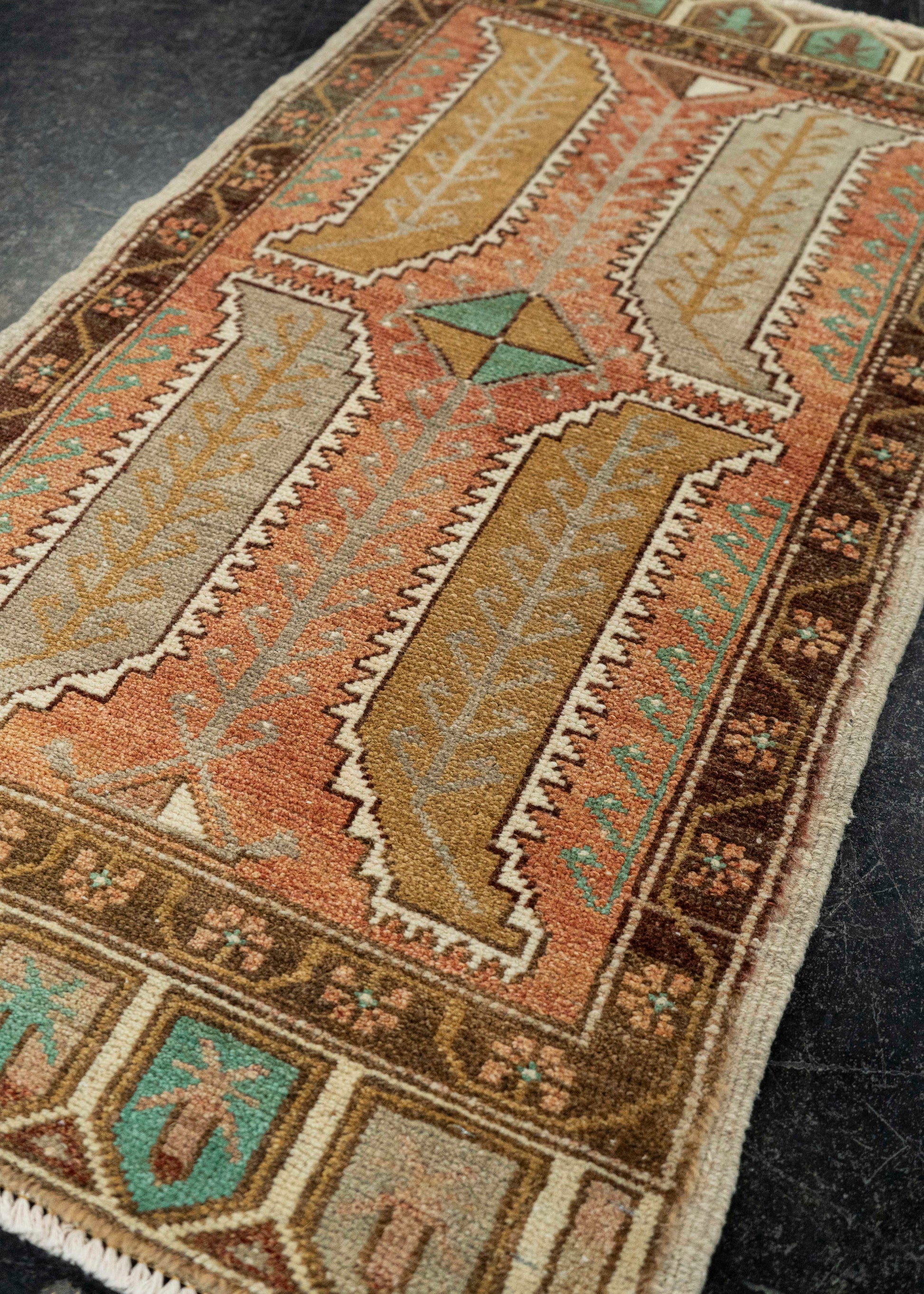 Turkish Yastik Rug  1'8" x  3'2" #22535