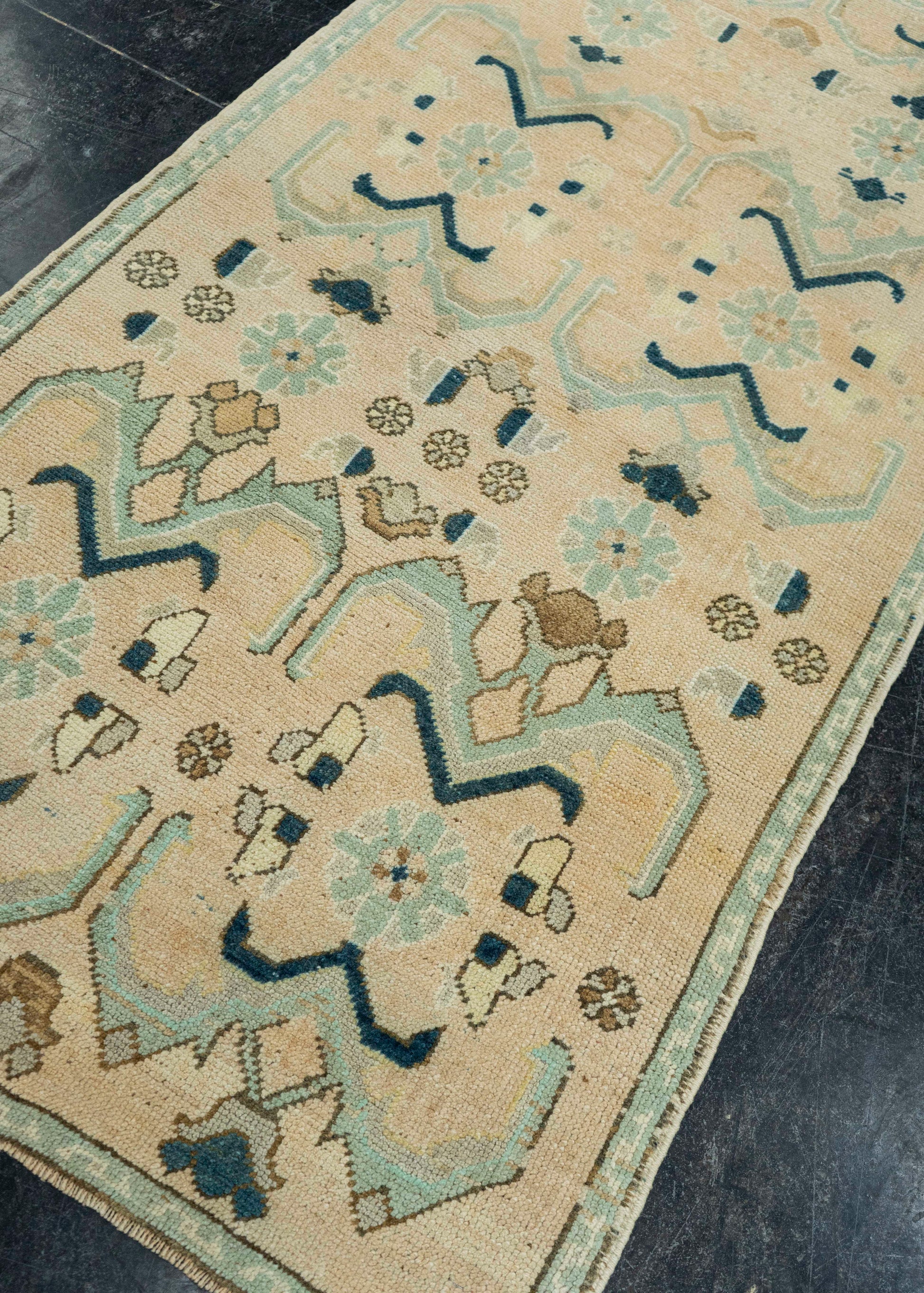 Turkish Vintage Rug  3' x 5'10" #20828