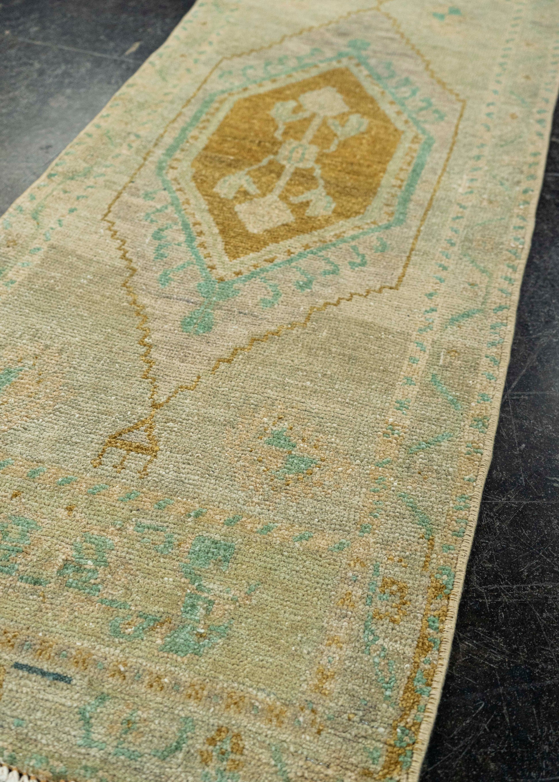 Turkish Yastik Rug  1'6" x  4'1" #22531