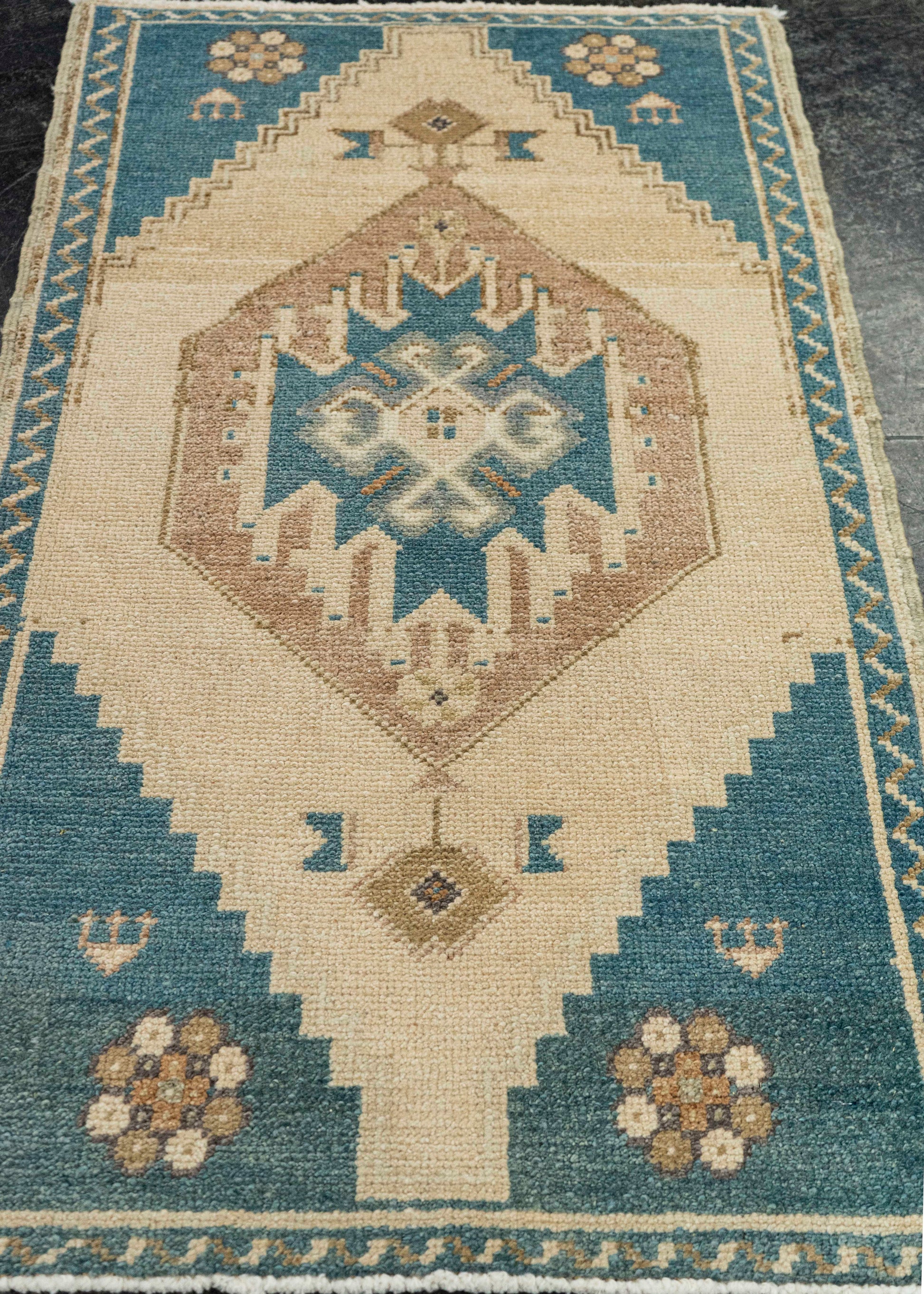 Turkish Yastik Rug  1'11" x  3'3" #22513