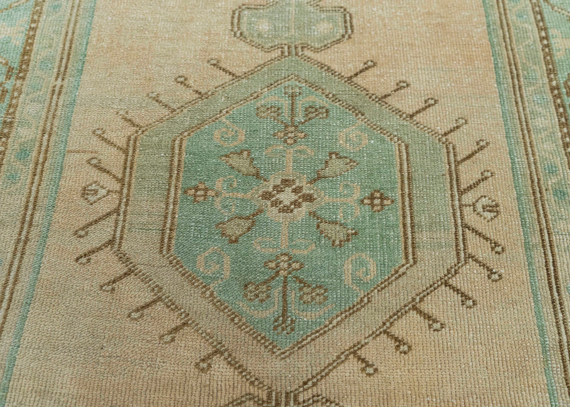 Turkish Vintage Rug  2'11" x 5'4" #20821