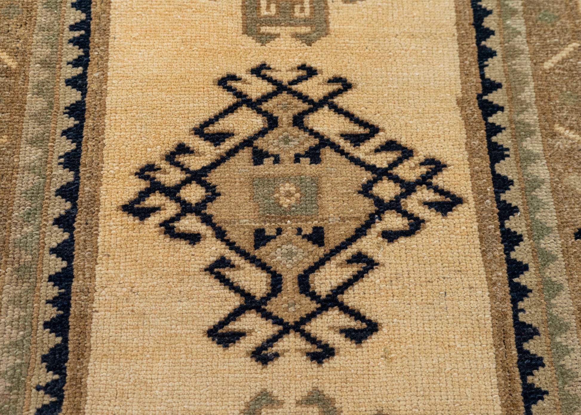 Turkish Yastik Rug  1'9" x  3'8" #22612