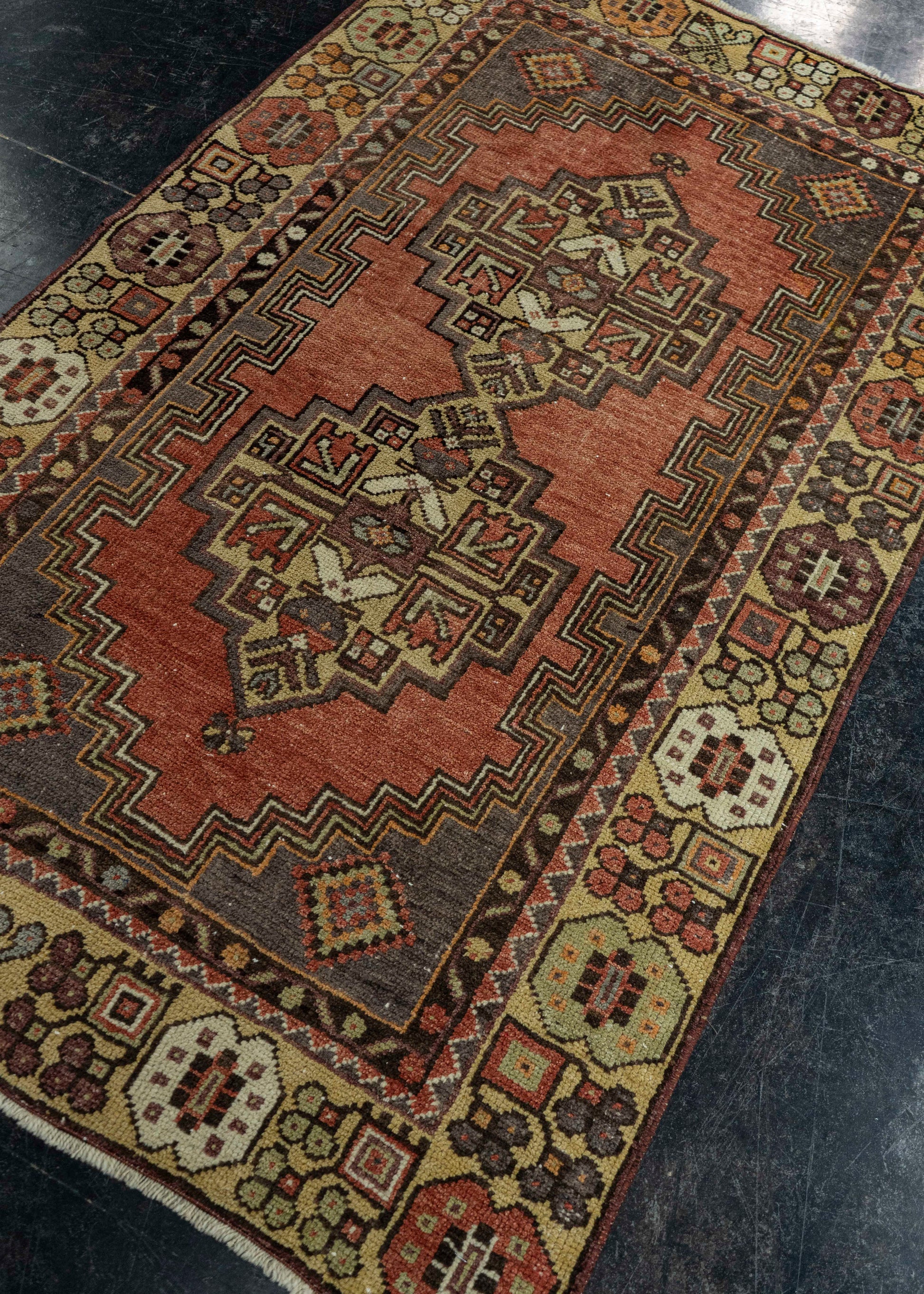Turkish Vintage Rug  3'2" x 5'4" #20578