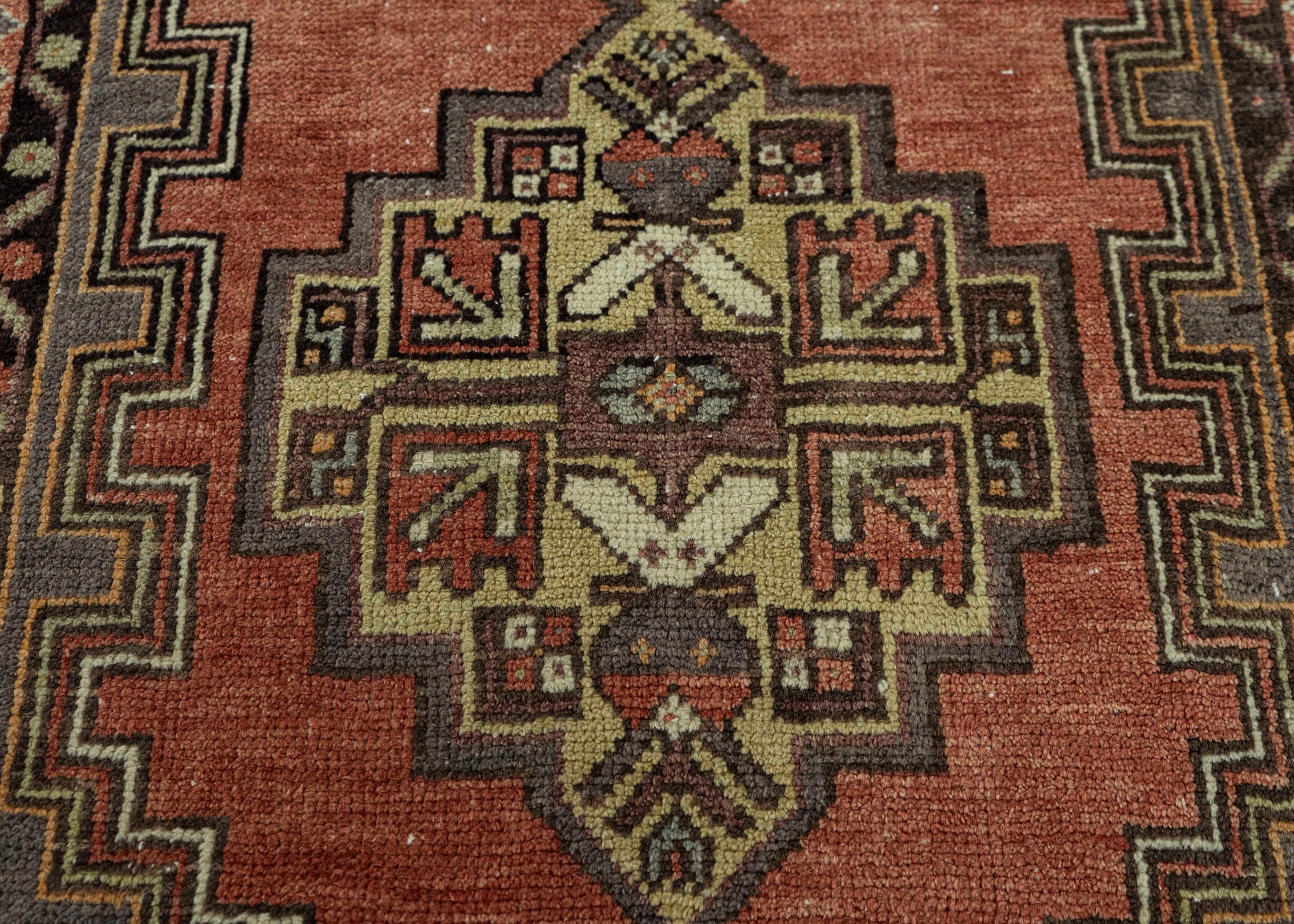 Turkish Vintage Rug  3'2" x 5'4" #20578