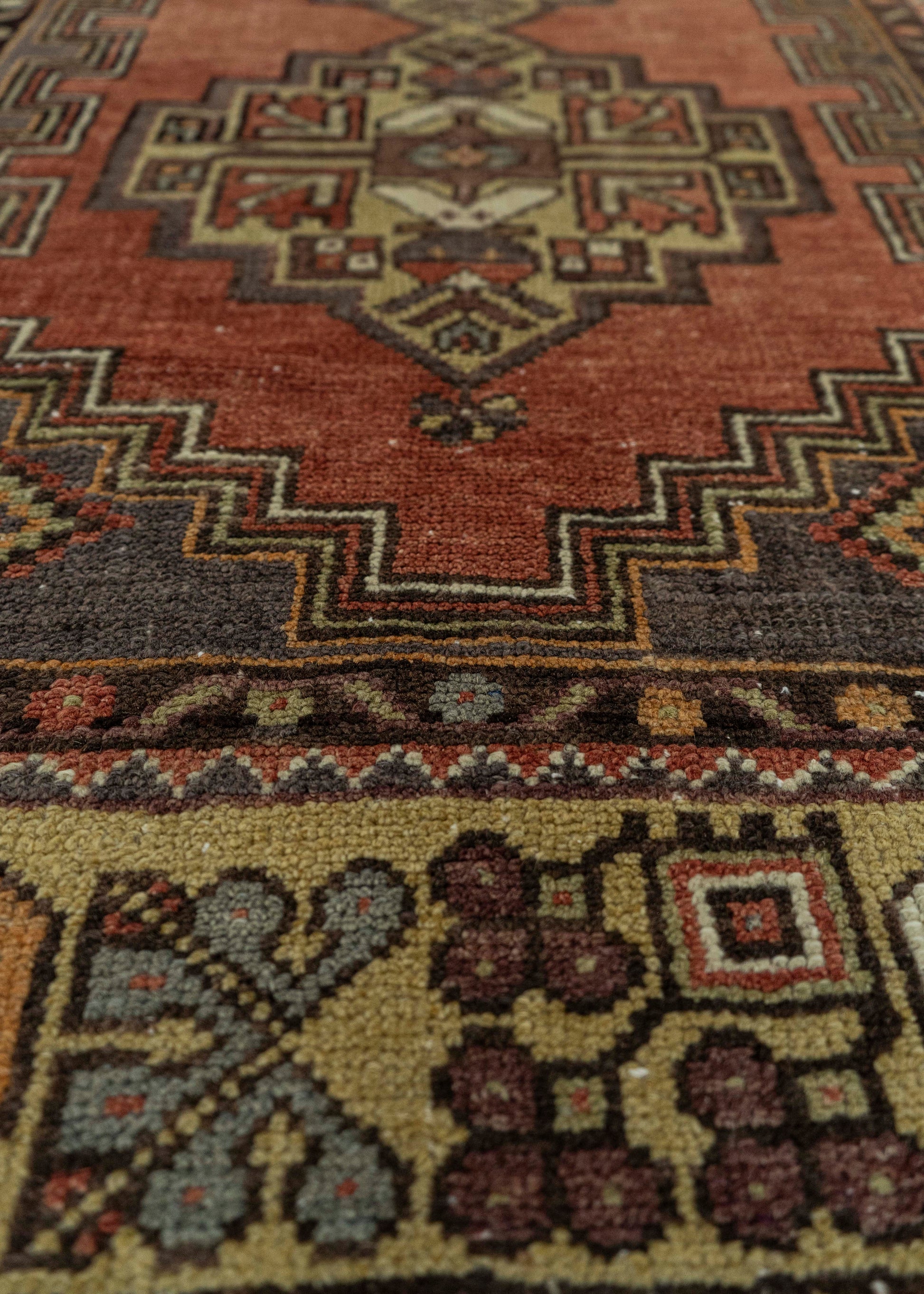 Turkish Vintage Rug  3'2" x 5'4" #20578
